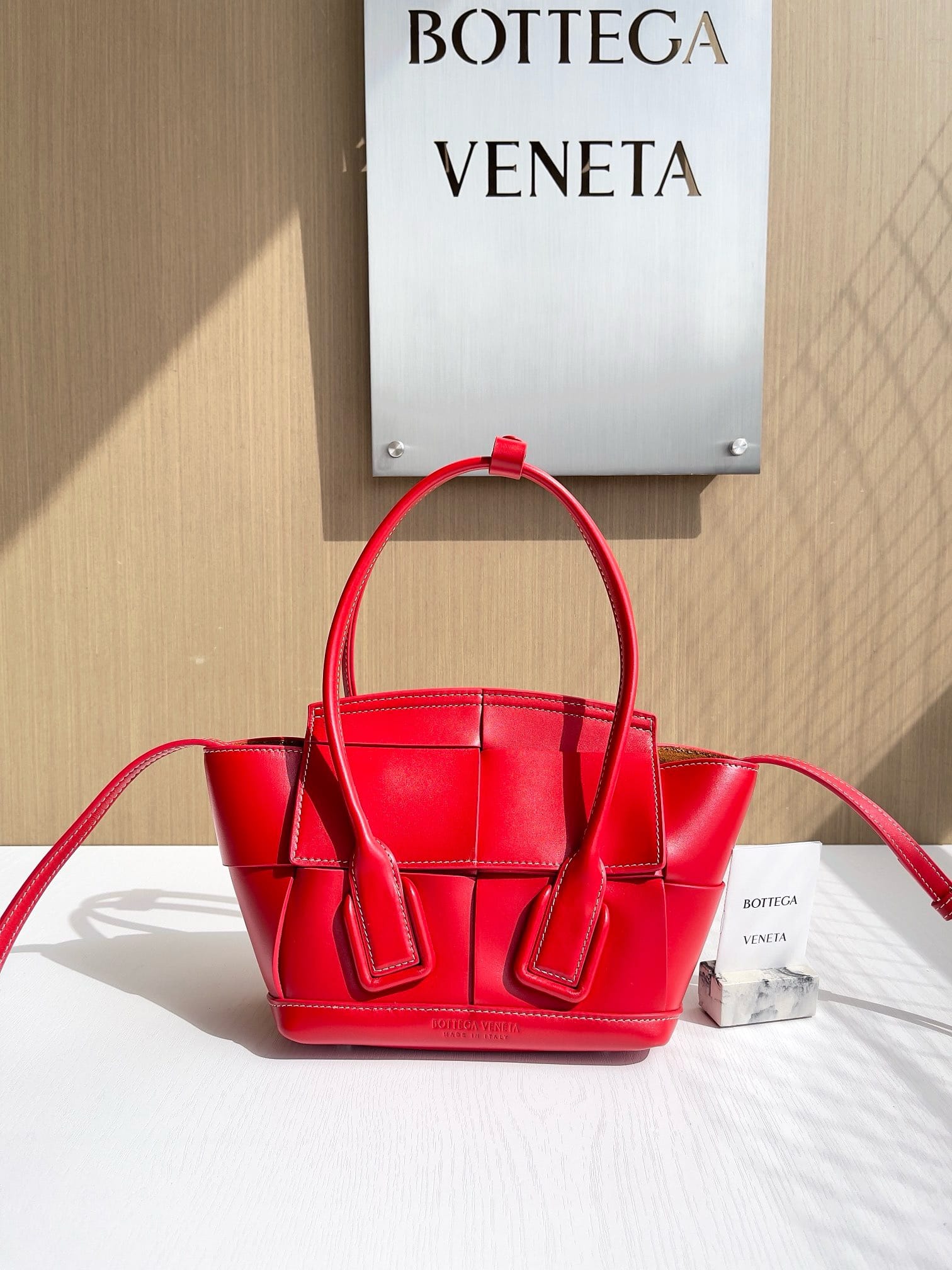 Arco Bottega Veneta 666871.4