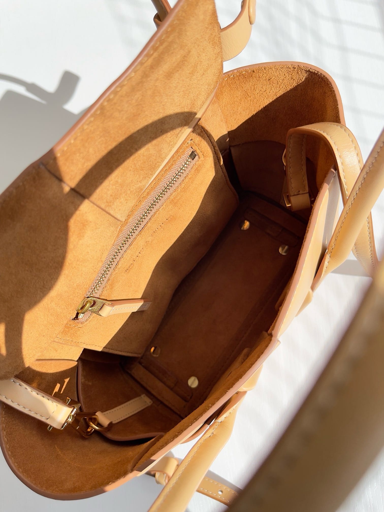 Arco Bottega Veneta 666871.6