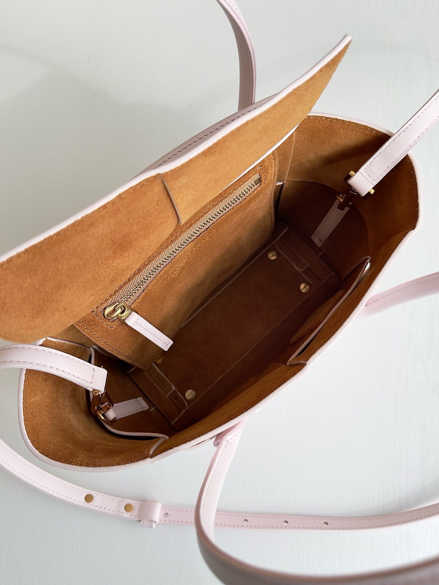 Arco Bottega Veneta 666871.11