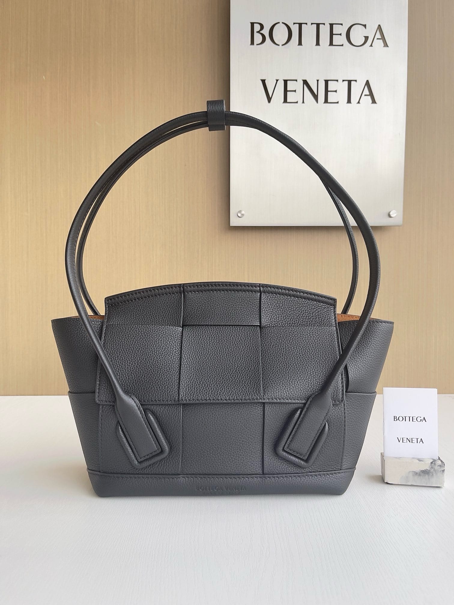 Arco Bottega Veneta 575943.2