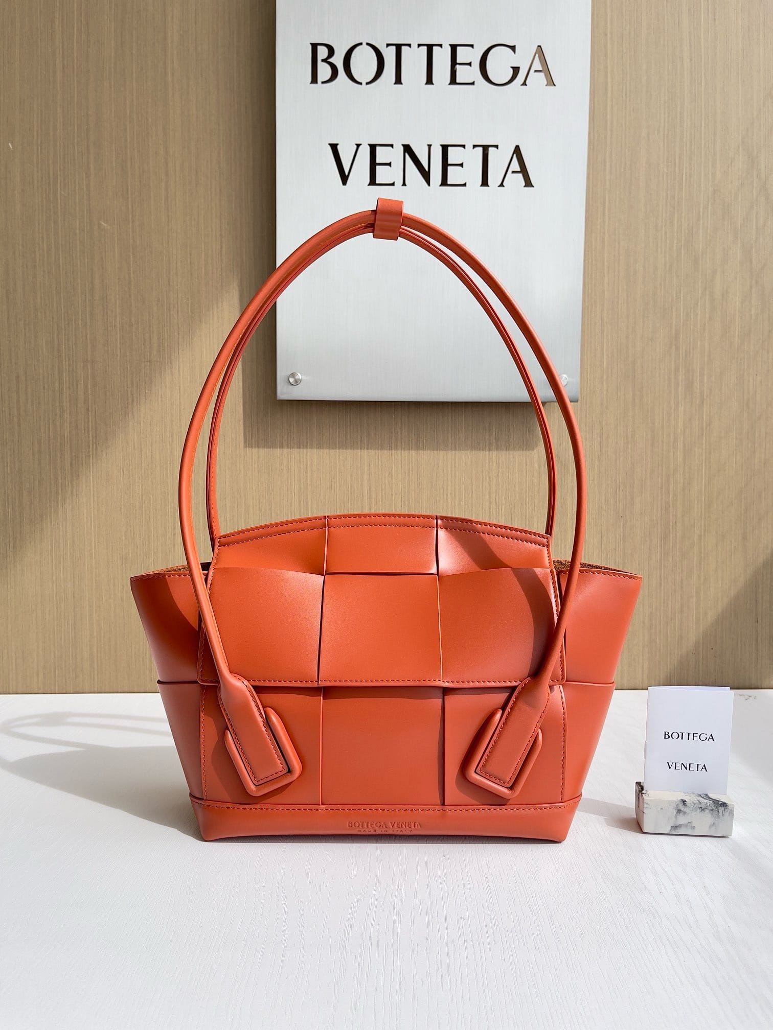 Arco Bottega Veneta 575943.3