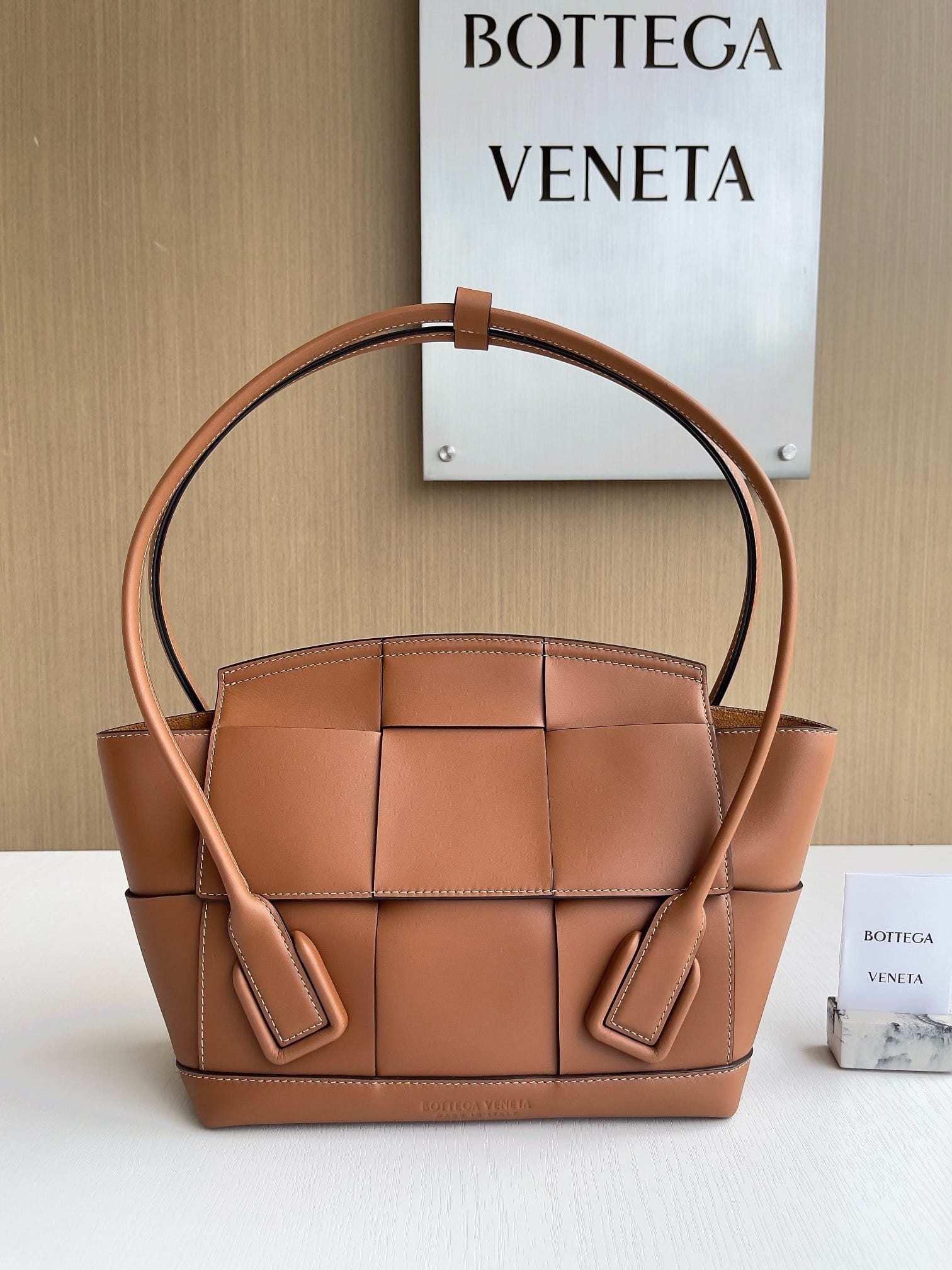Arco Bottega Veneta 575943.14