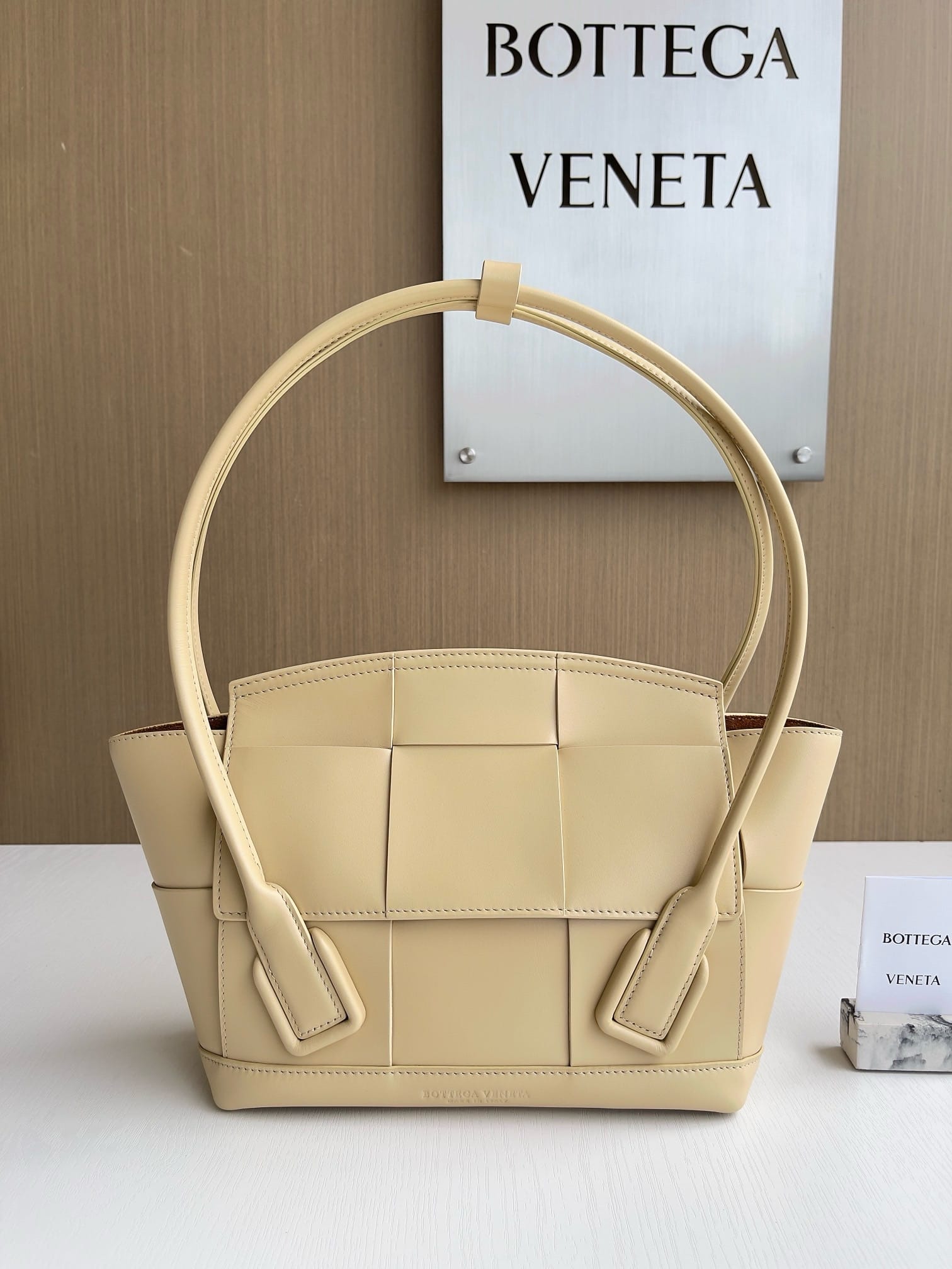 Arco Bottega Veneta 575943.15