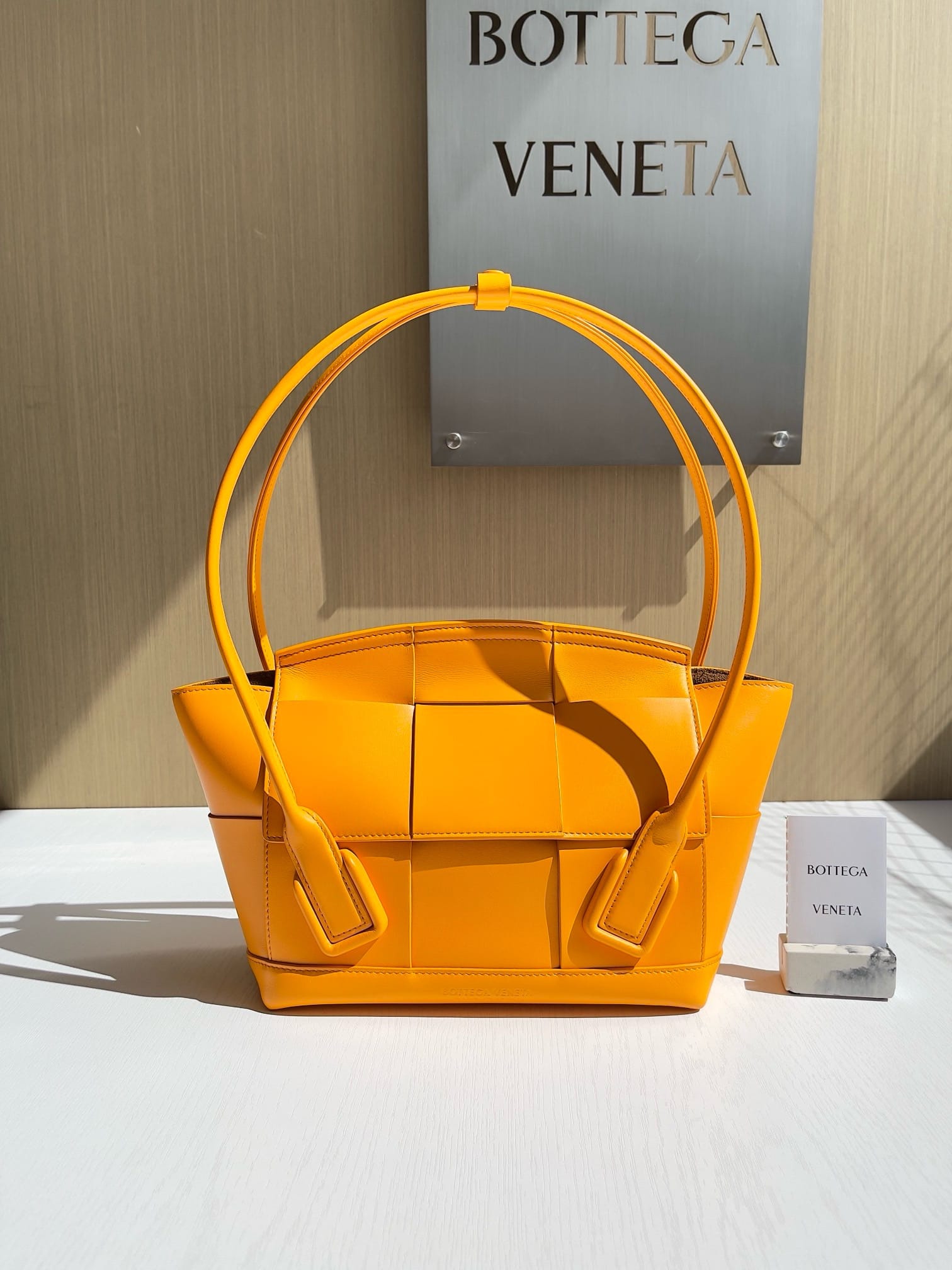 Arco Bottega Veneta 575943.17
