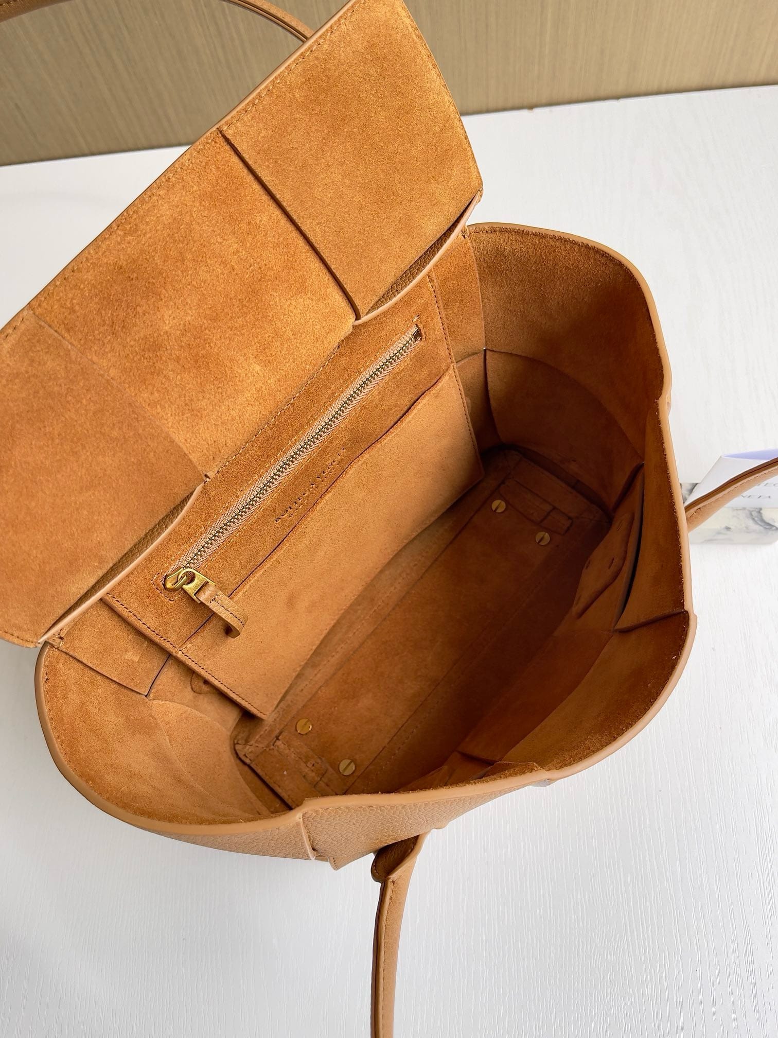 Arco Bottega Veneta 575943.639