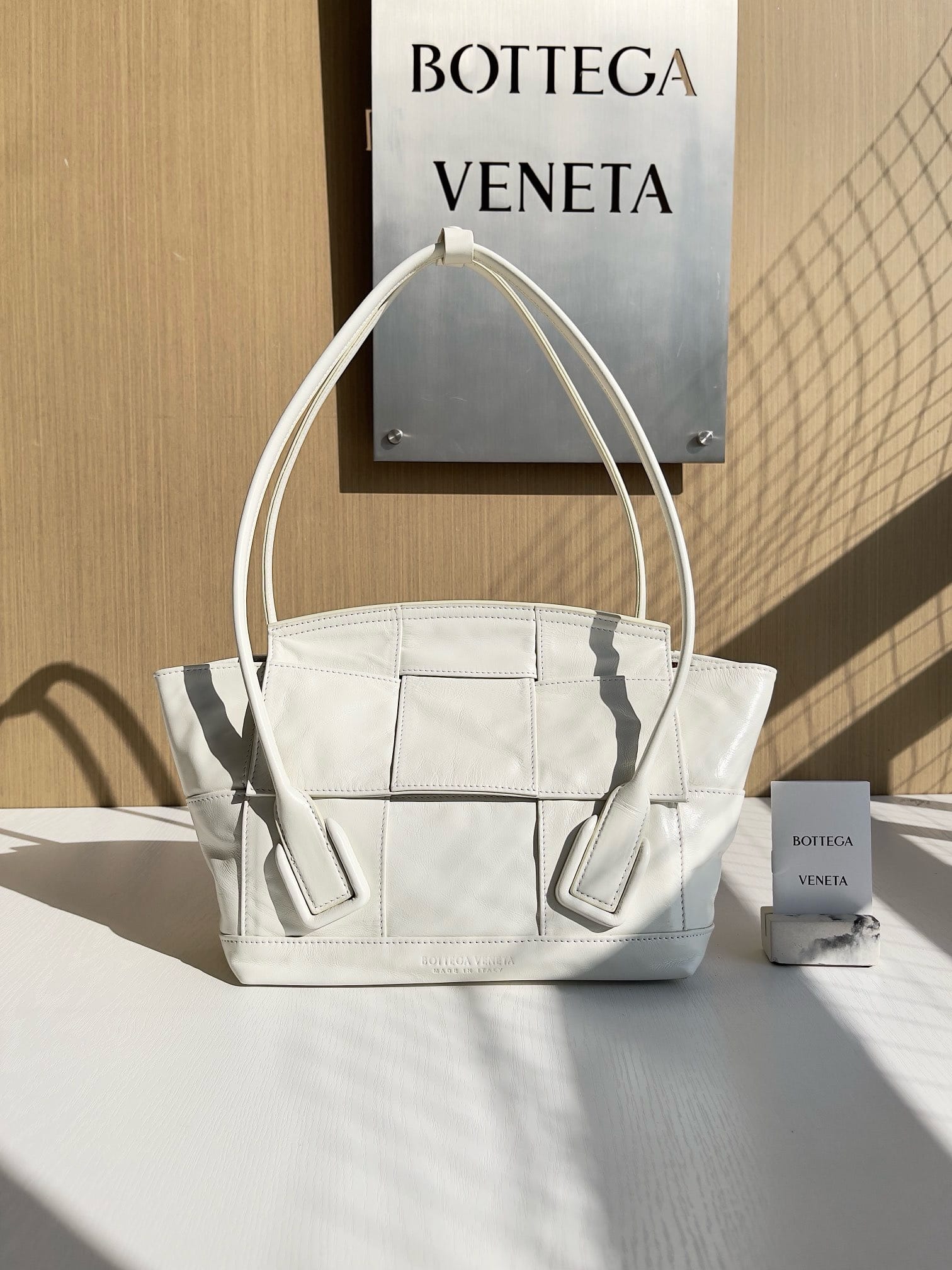 Arco Bottega Veneta 666874.2