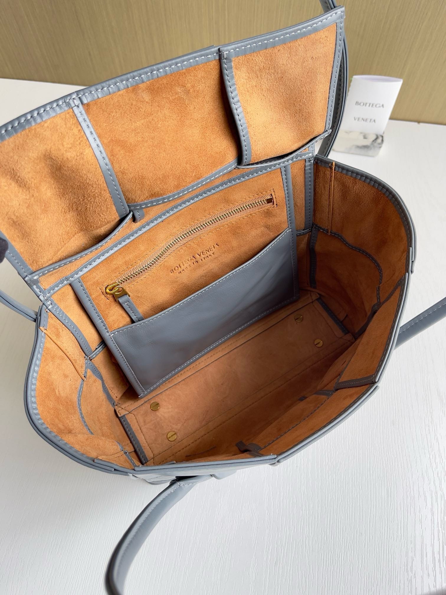 Arco Bottega Veneta 666874.3