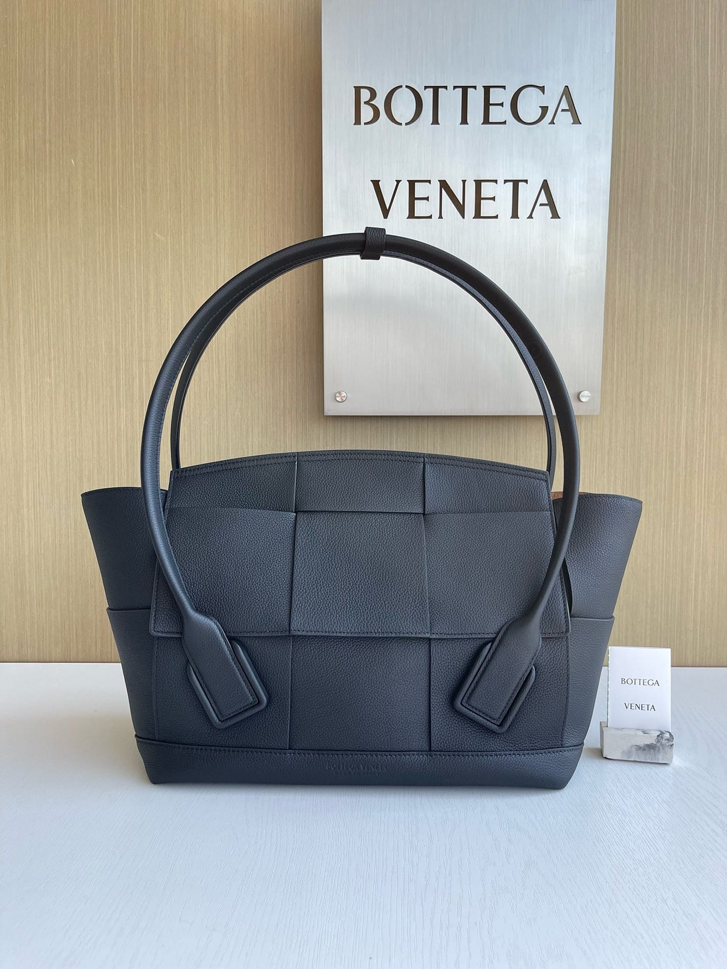 Arco Bottega Veneta 618463.3