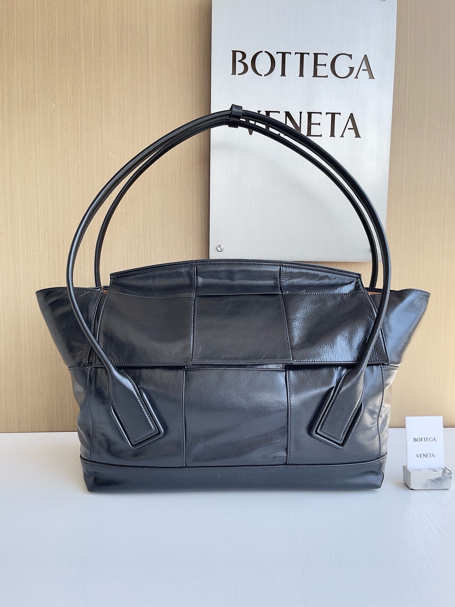 Arco Bottega Veneta 614463.4