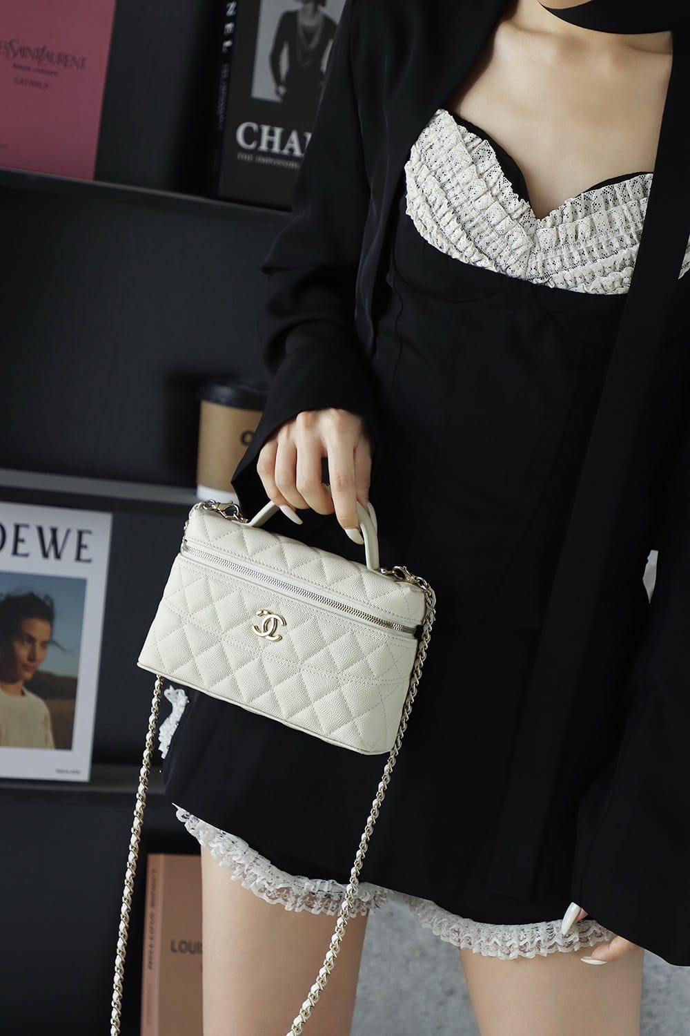 25C Vanity Chanel CV25C.1