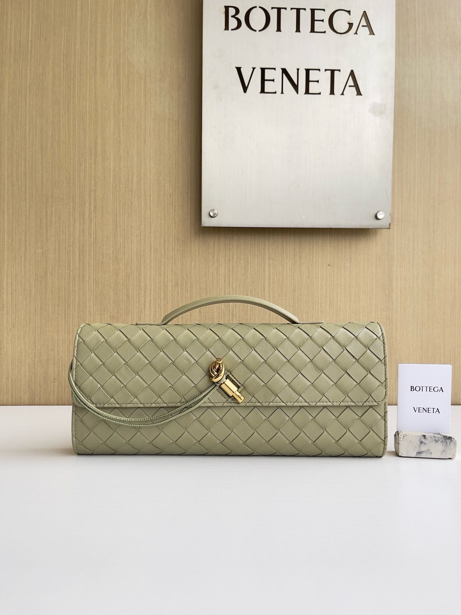 Andiamo Clutch Bottega Veneta 741511.6