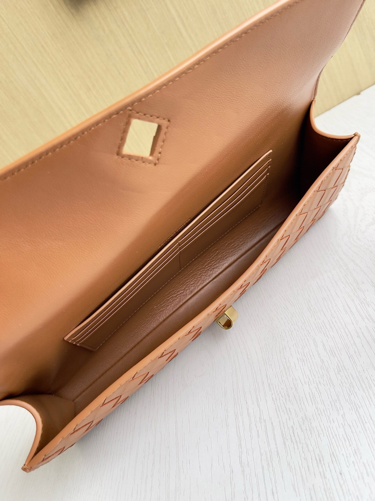 Andiamo Clutch Bottega Veneta 741511.13