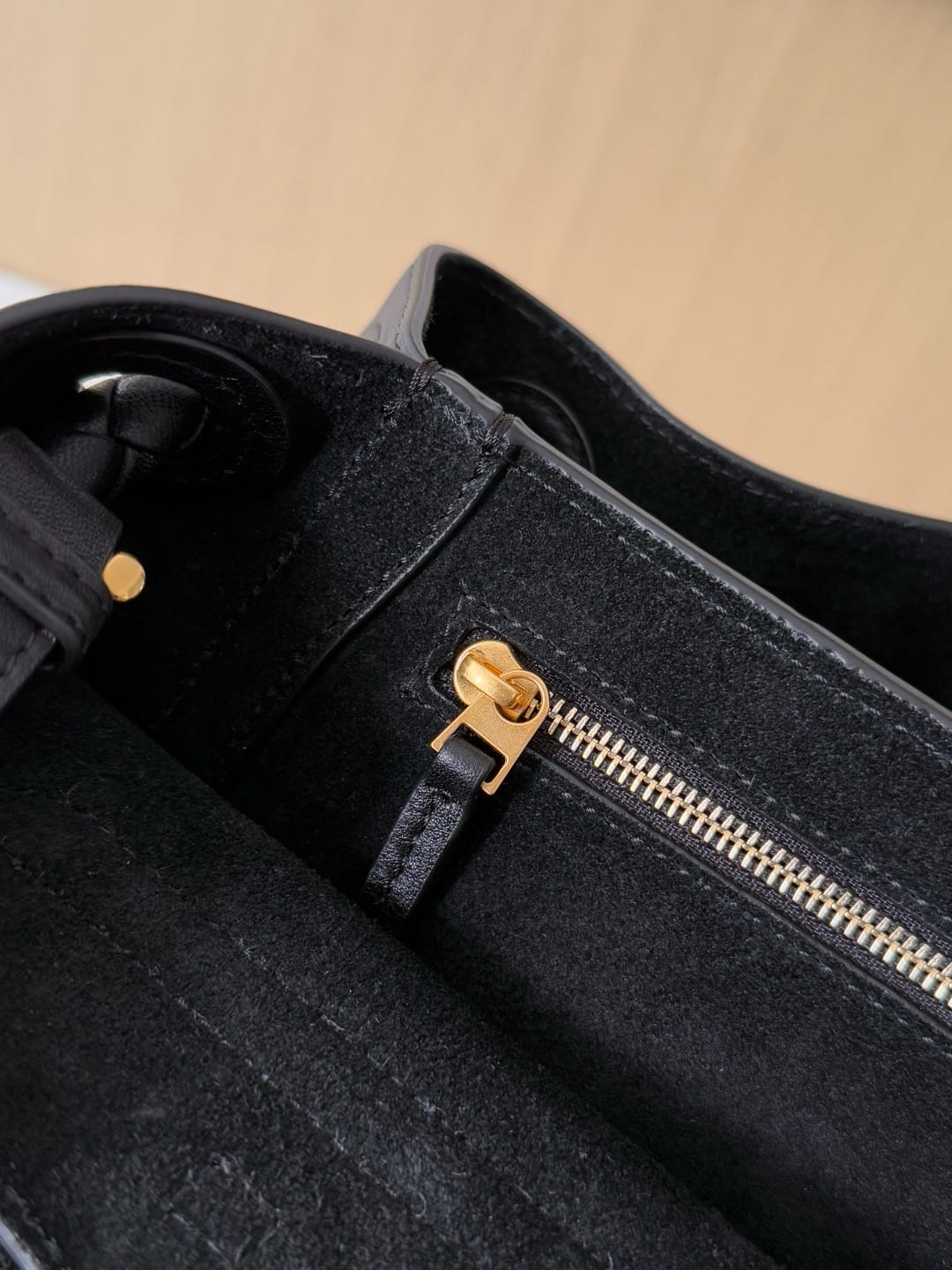 Ciao Ciao Bottega Veneta 817231.2