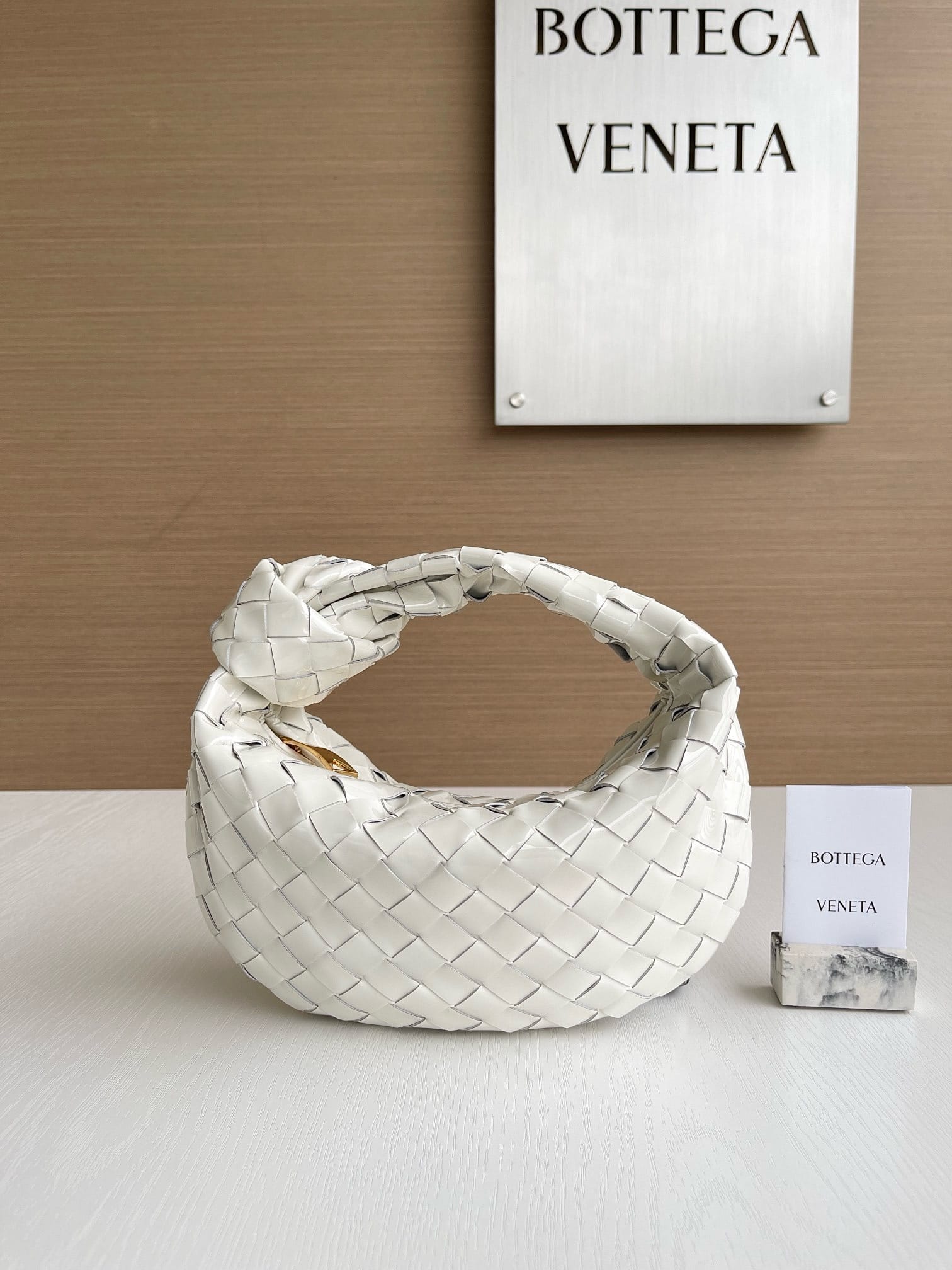 Jodie 23cm Bottega Veneta 651876.3
