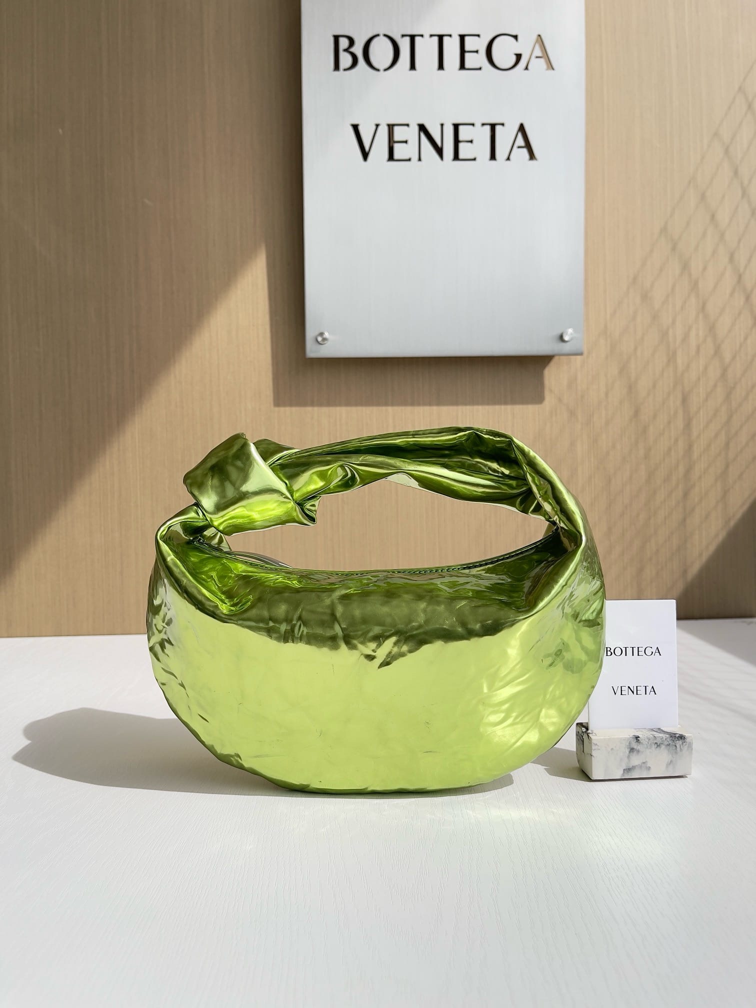 Jodie 23cm Bottega Veneta 651876.7