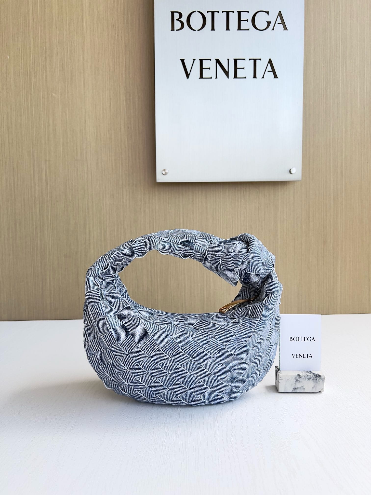 Jodie 23cm Bottega Veneta 651876.6