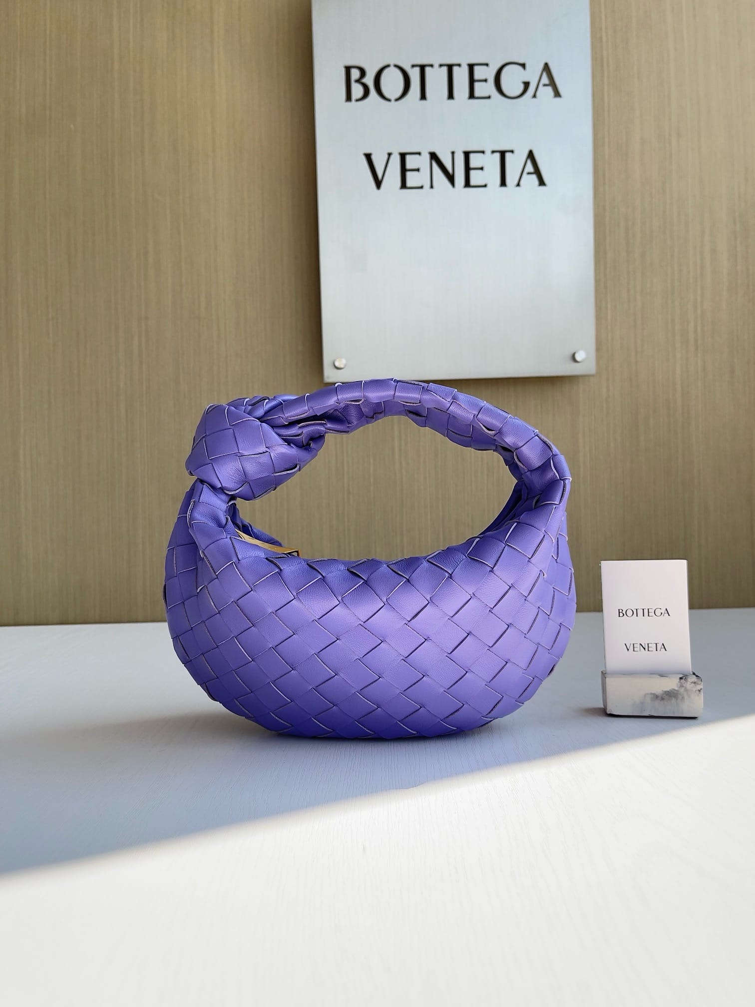 Jodie 23cm Bottega Veneta 651876.14
