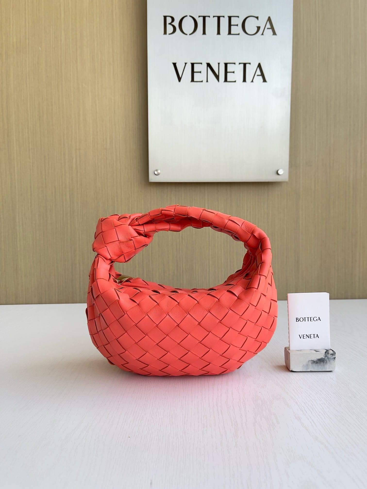 Jodie 23cm Bottega Veneta 651876.23
