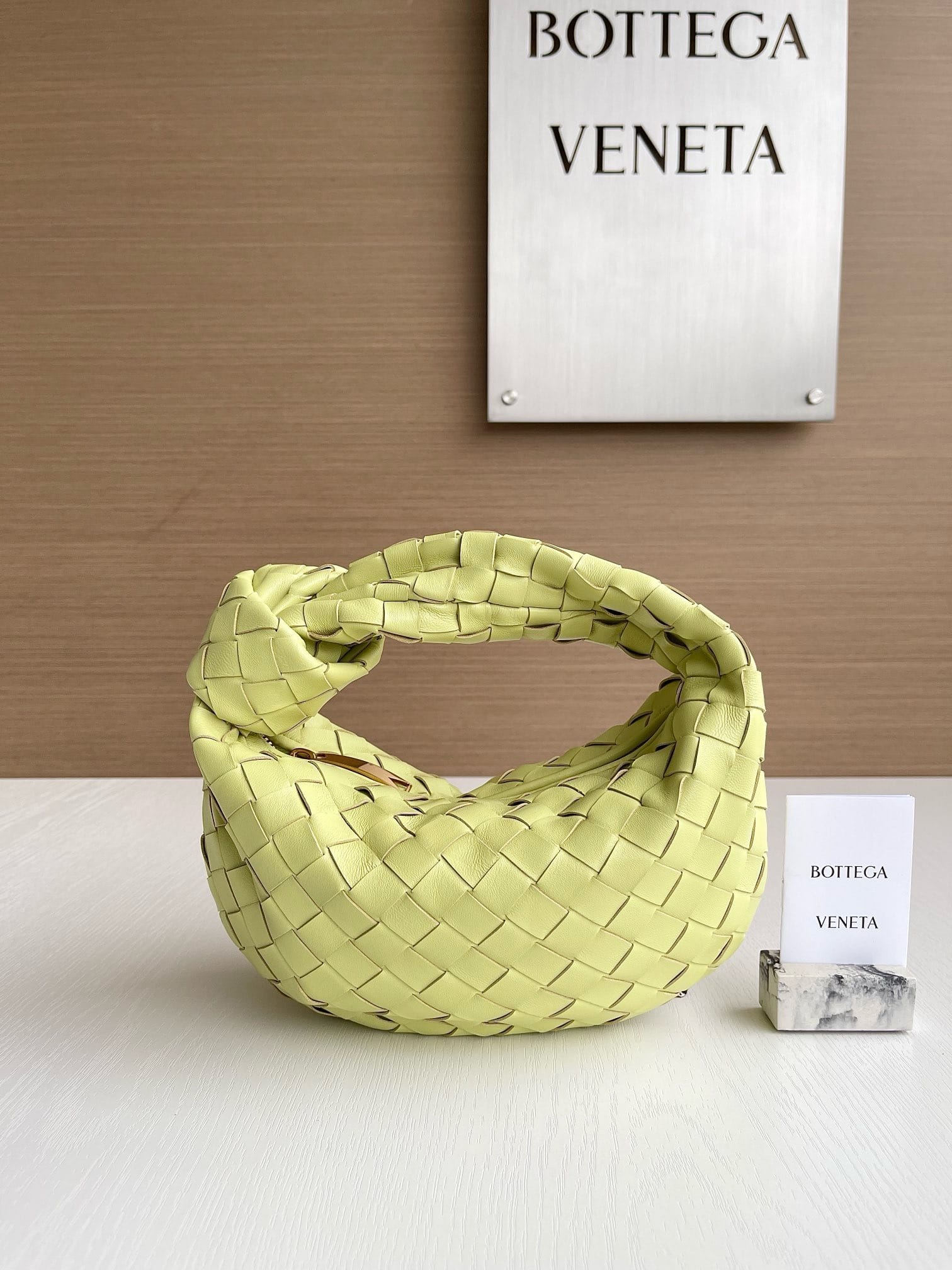 Jodie 23cm Bottega Veneta 651876.31q9