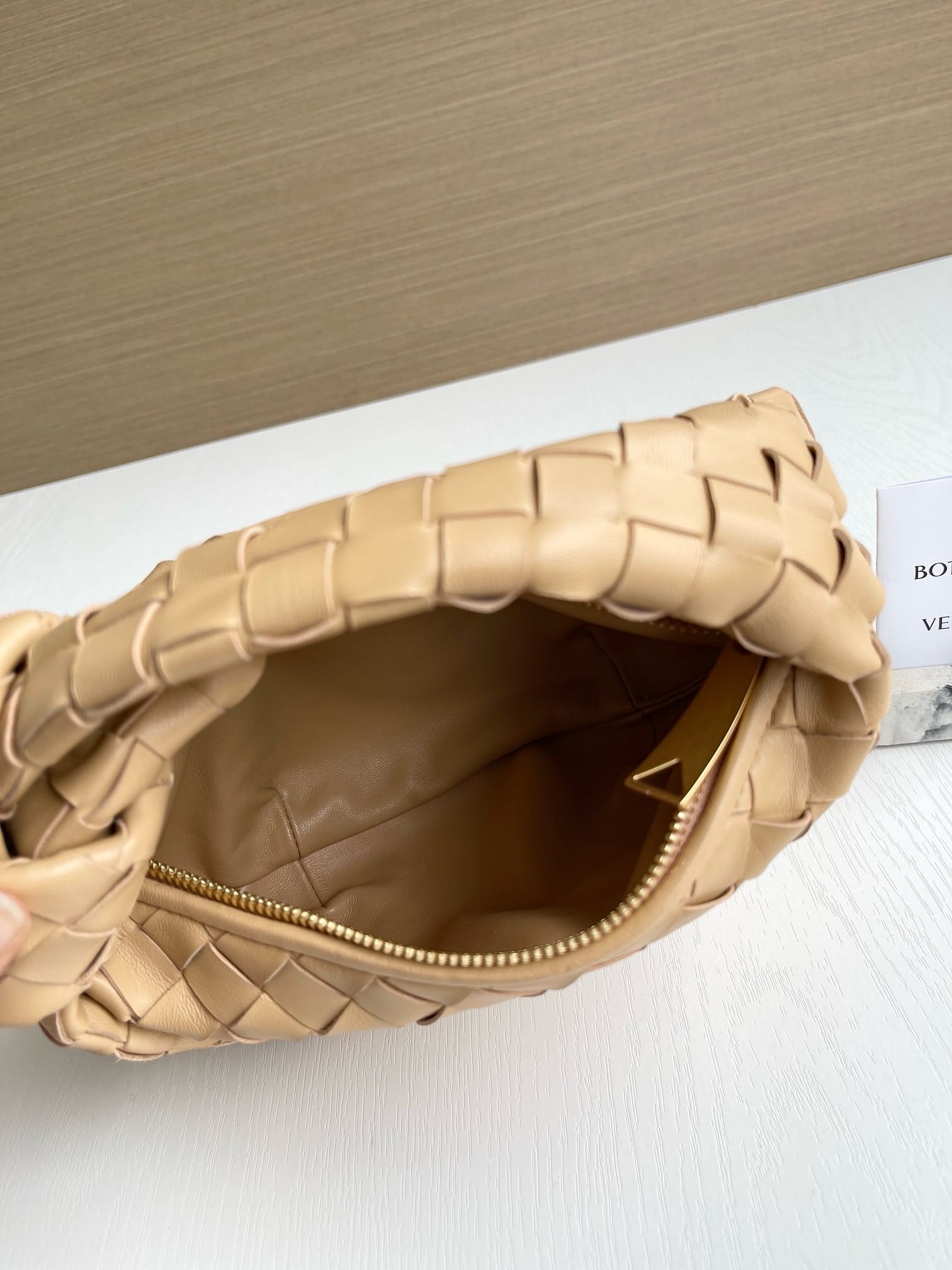 Jodie 23cm Bottega Veneta 651876.34
