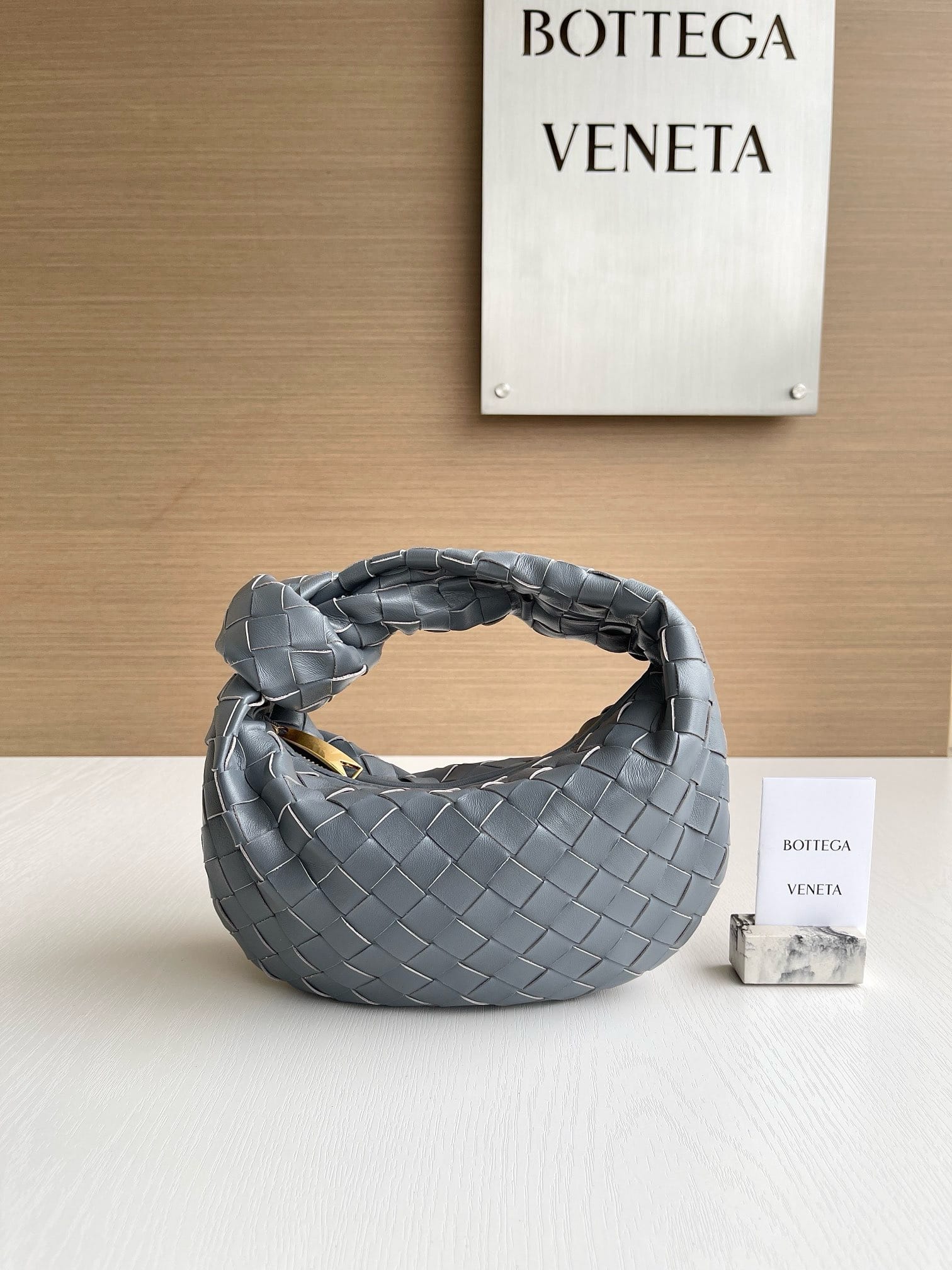 Jodie 23cm Bottega Veneta 651876.35