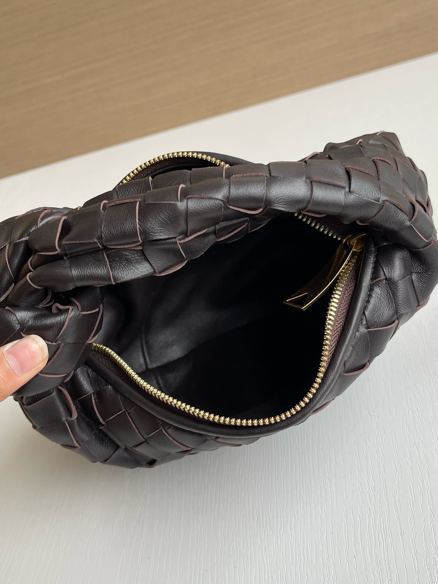 Jodie 23cm Bottega Veneta 651876.36