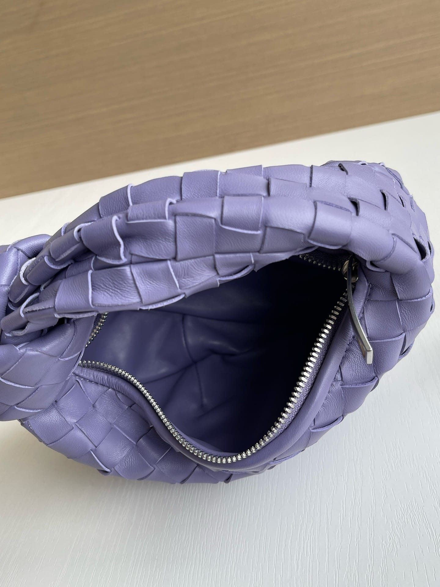 Jodie 23cm Bottega Veneta 651876.38