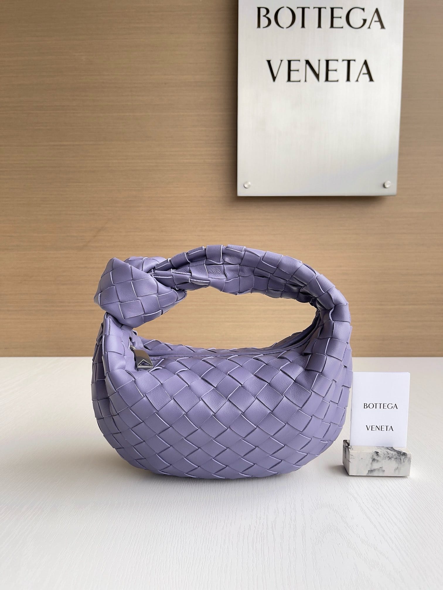 Jodie 23cm Bottega Veneta 651876.38