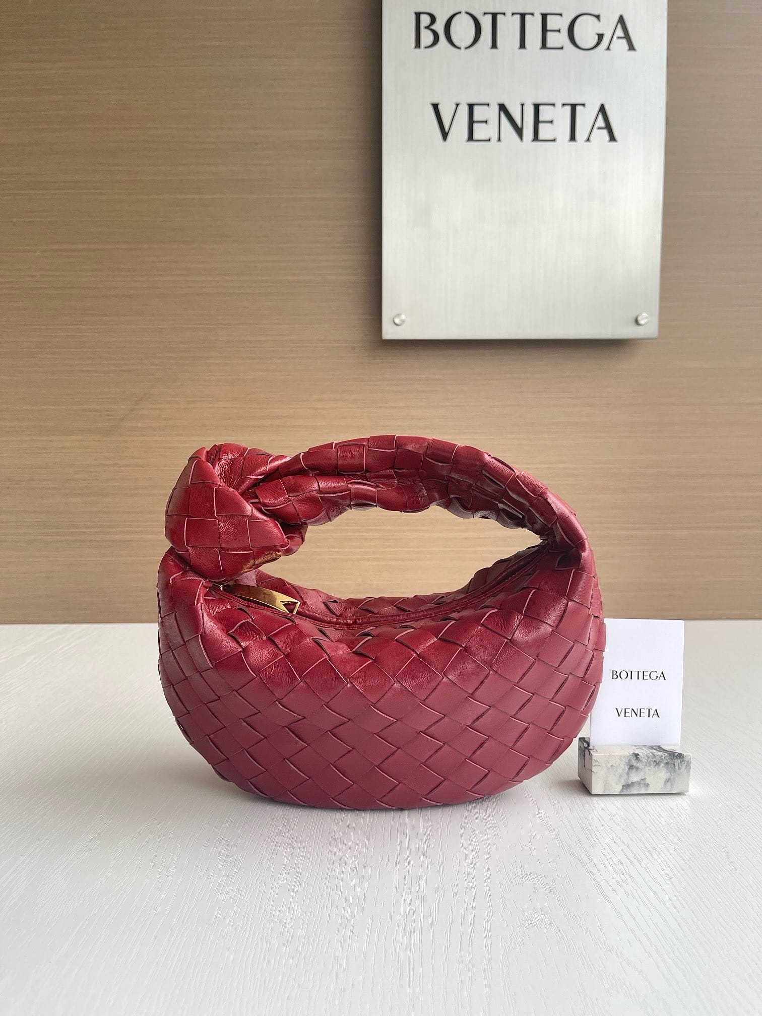 Jodie 23cm Bottega Veneta 651876.42