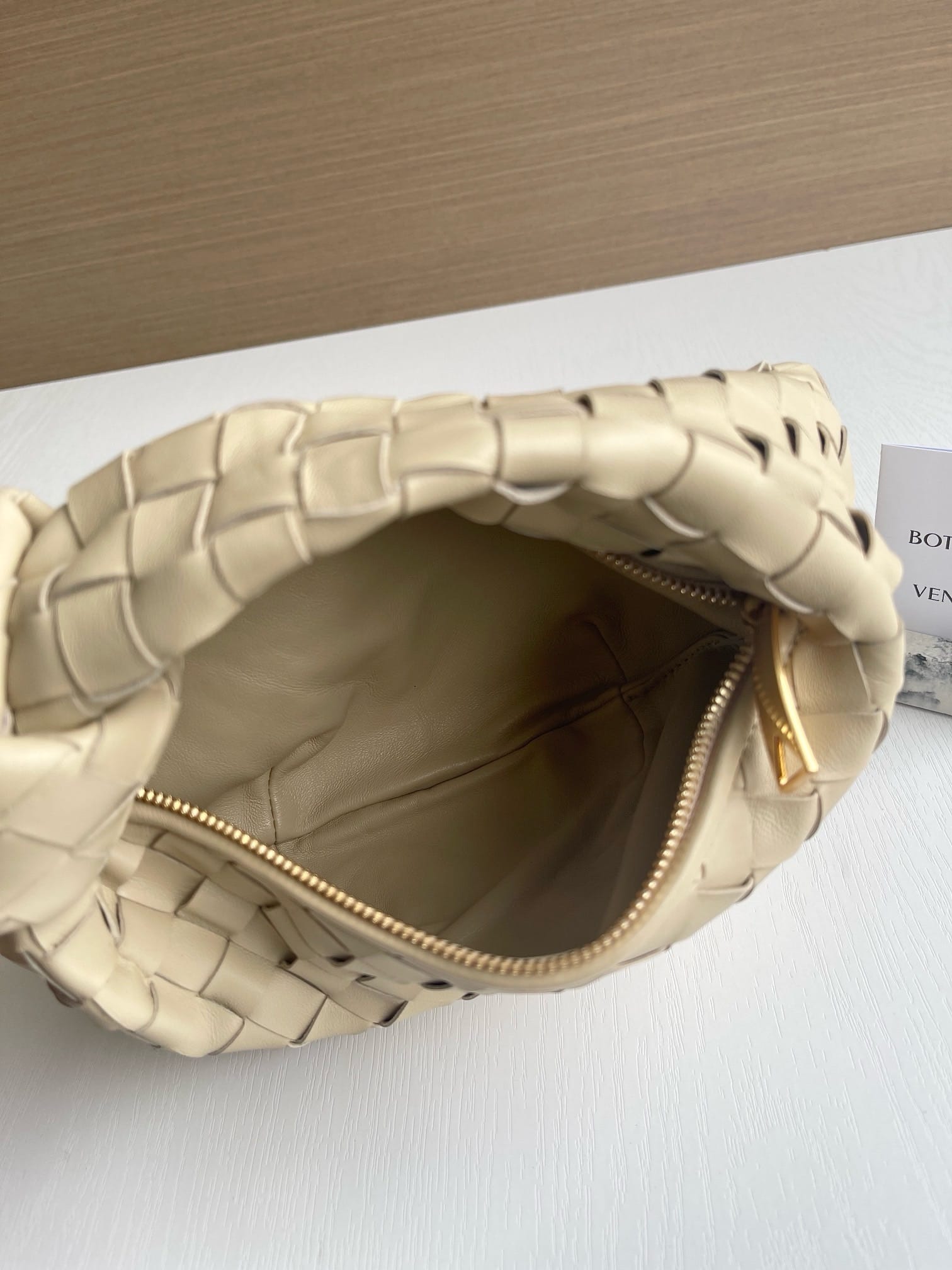 Jodie 23cm Bottega Veneta 651876.4399999999