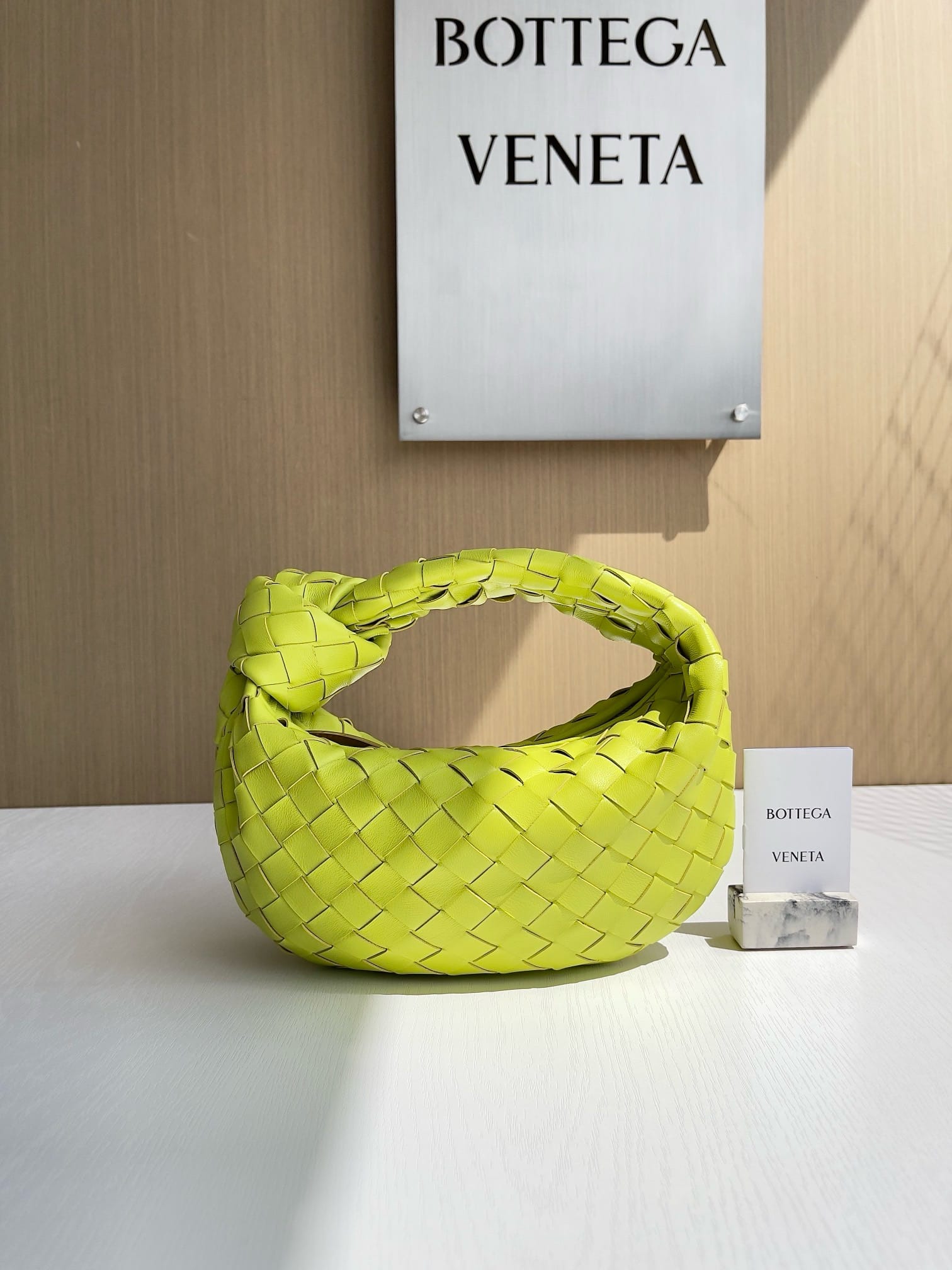 Jodie 23cm Bottega Veneta 651876.51