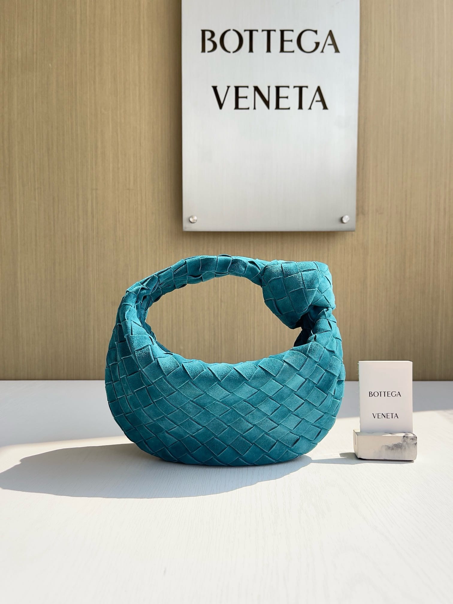 Jodie 23cm Bottega Veneta 651876.53