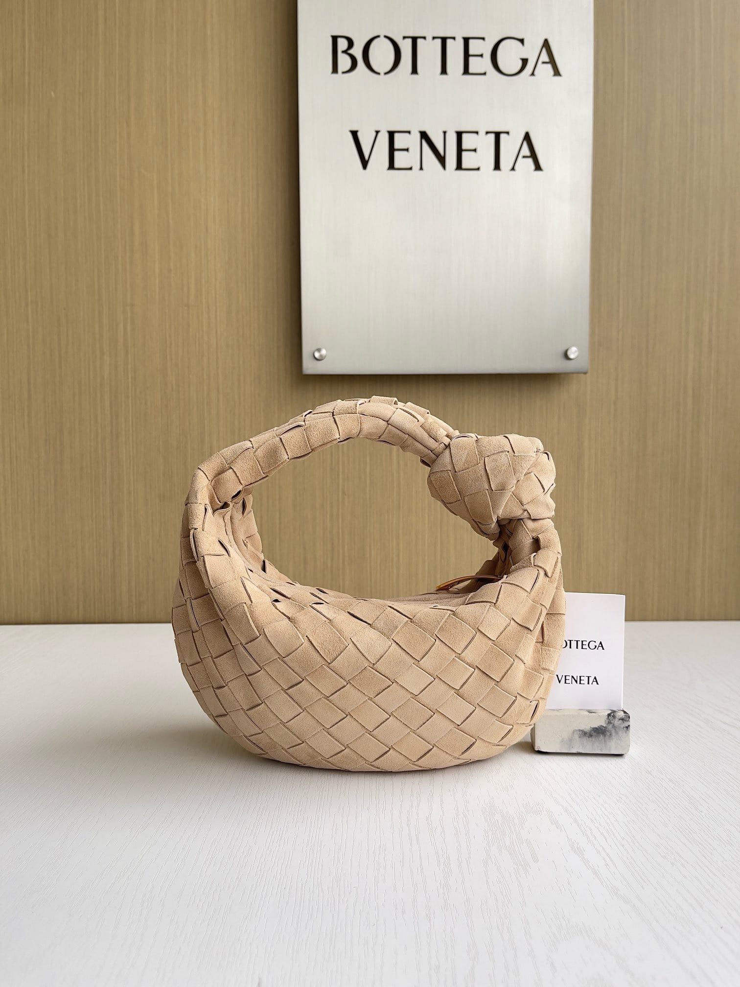 Jodie 23cm Bottega Veneta 651876.54