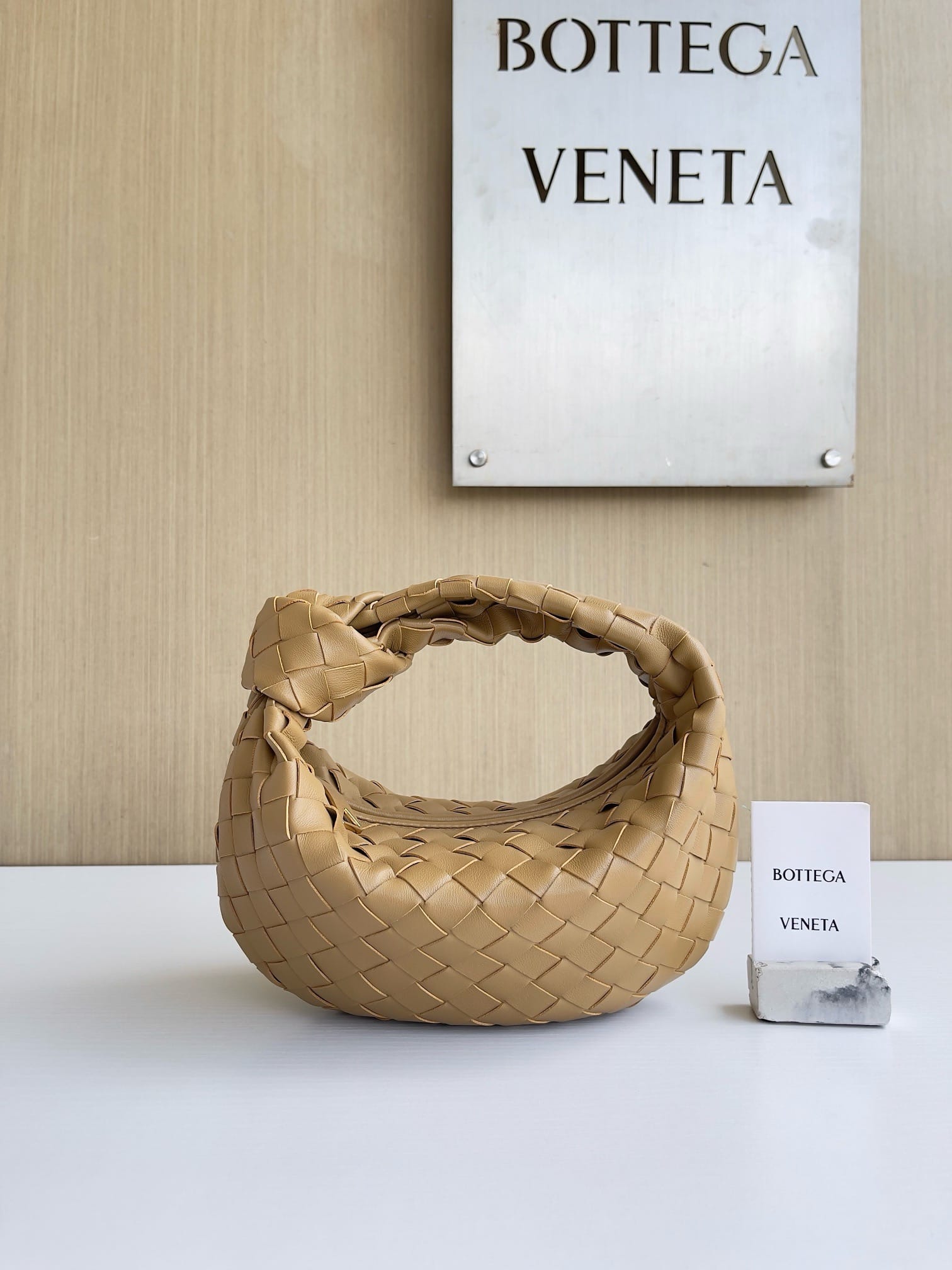 Jodie 23cm Bottega Veneta 651876.59