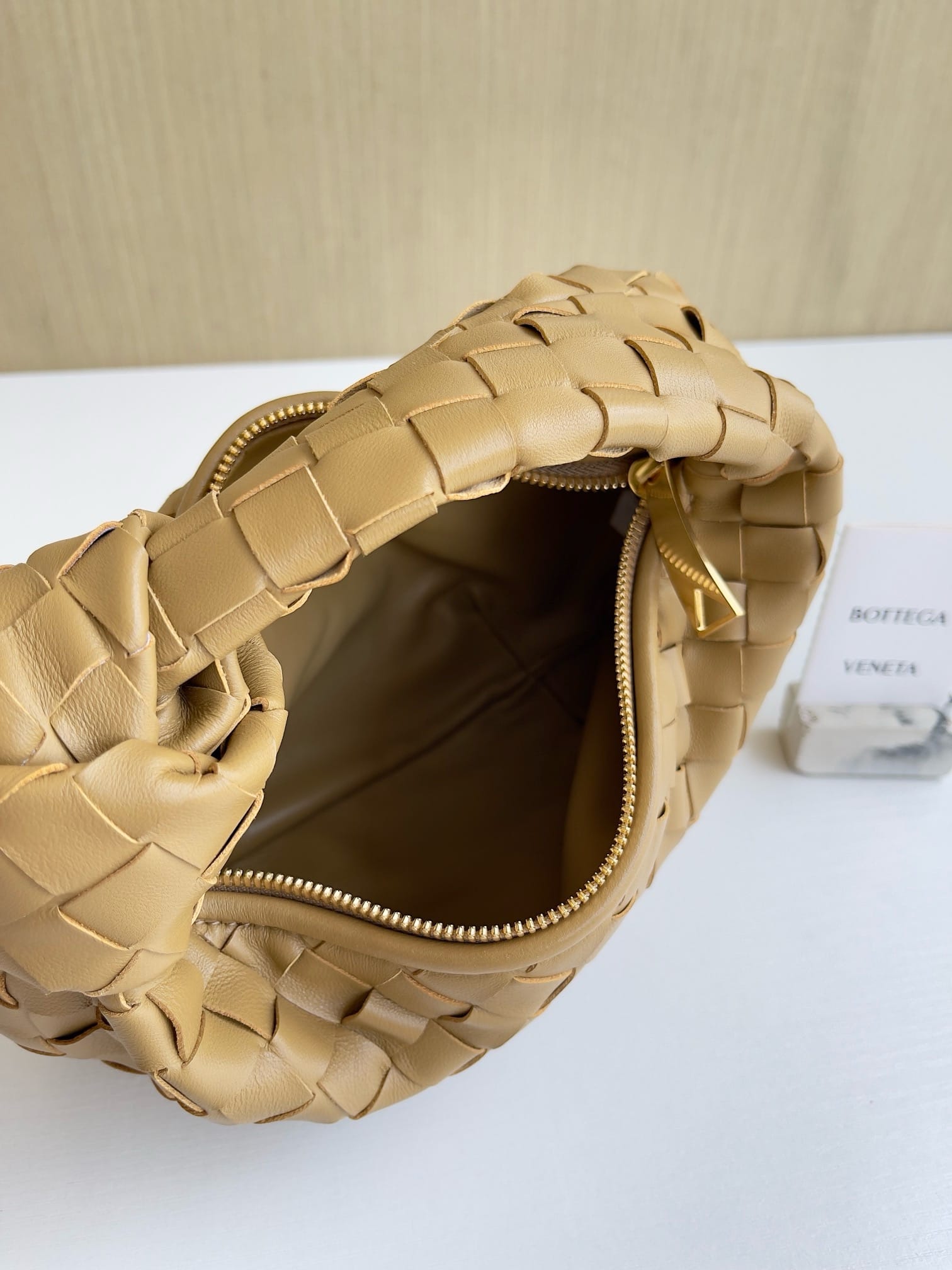 Jodie 23cm Bottega Veneta 651876.59