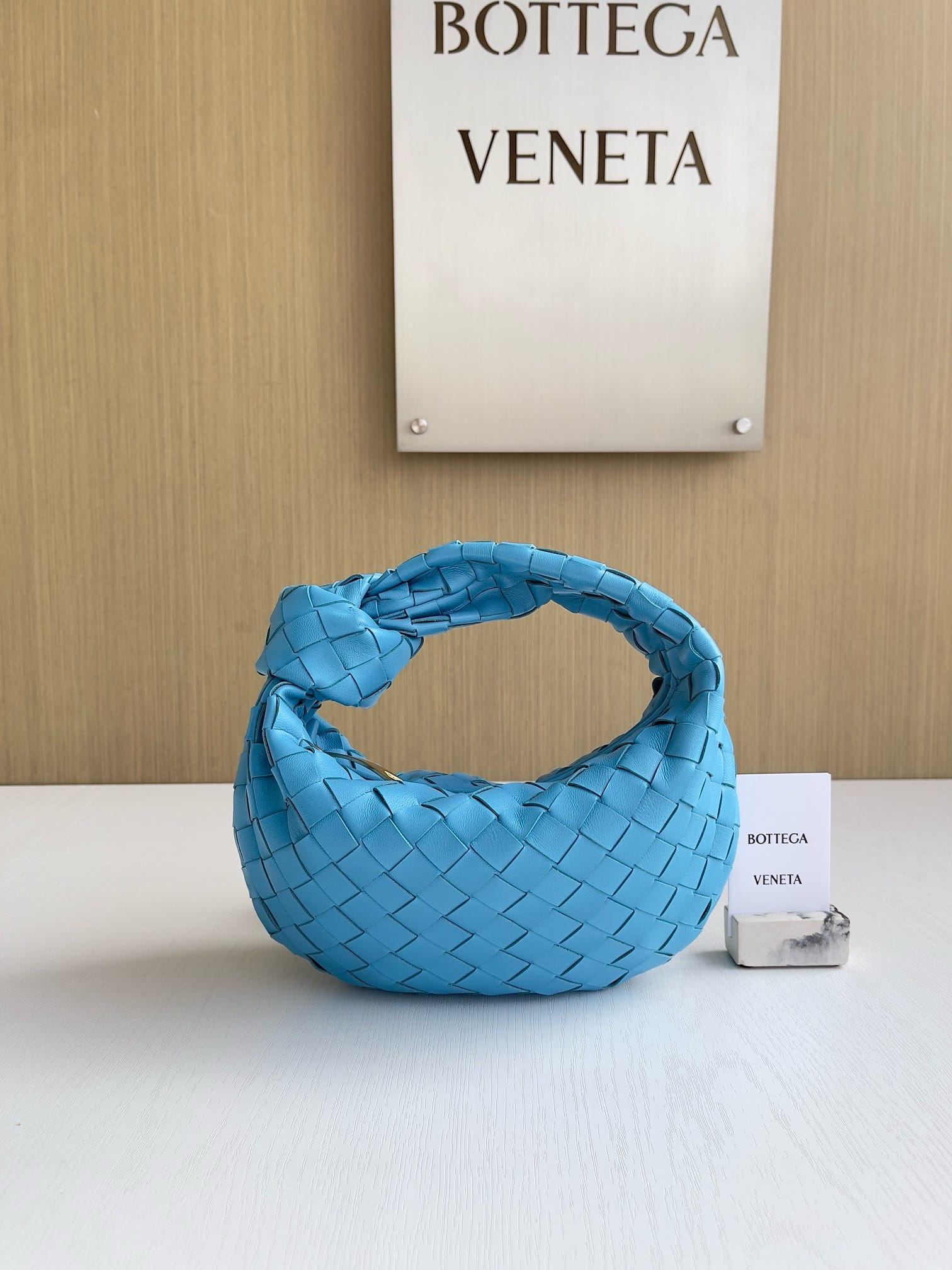 Jodie 23cm Bottega Veneta 651876.6899999999