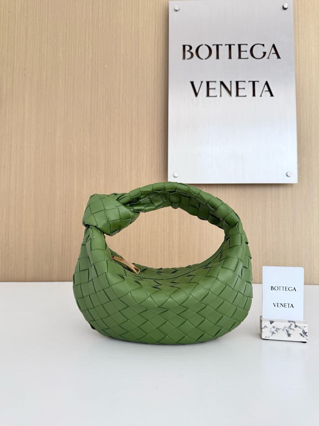 Jodie 23cm Bottega Veneta 651876.72