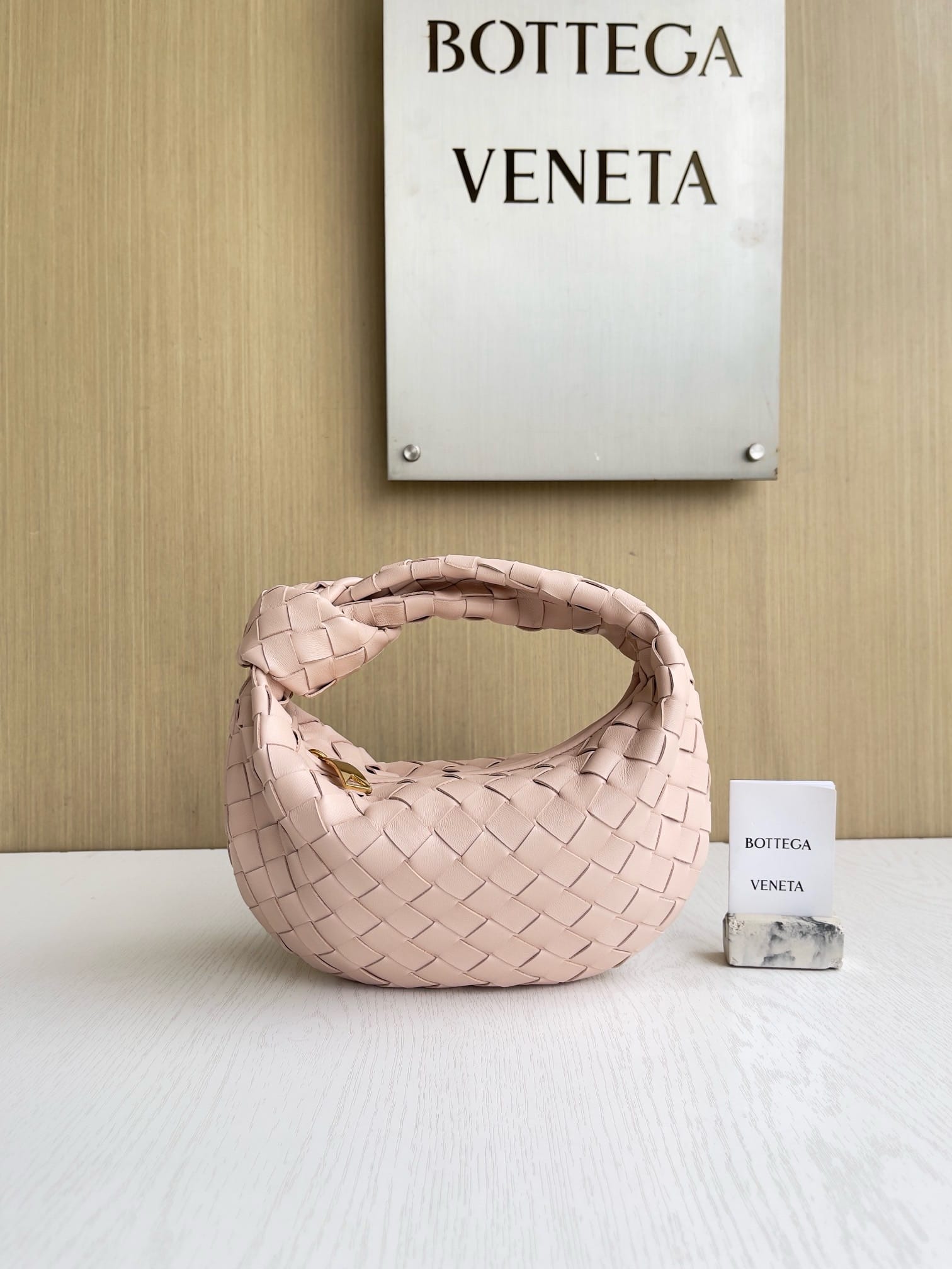 Jodie 23cm Bottega Veneta 651876.73