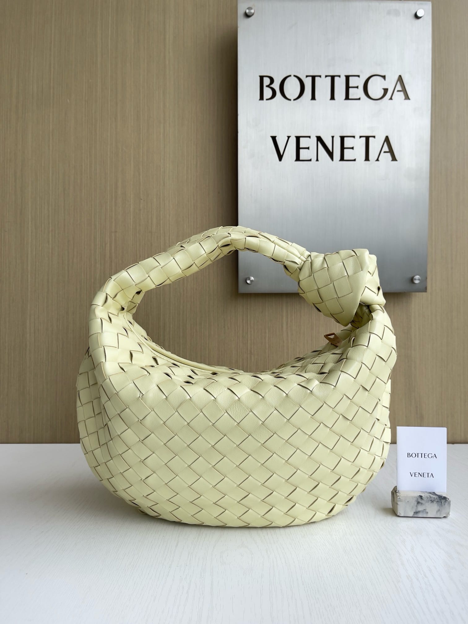 Jodie 36cm Bottega Veneta 690225.33