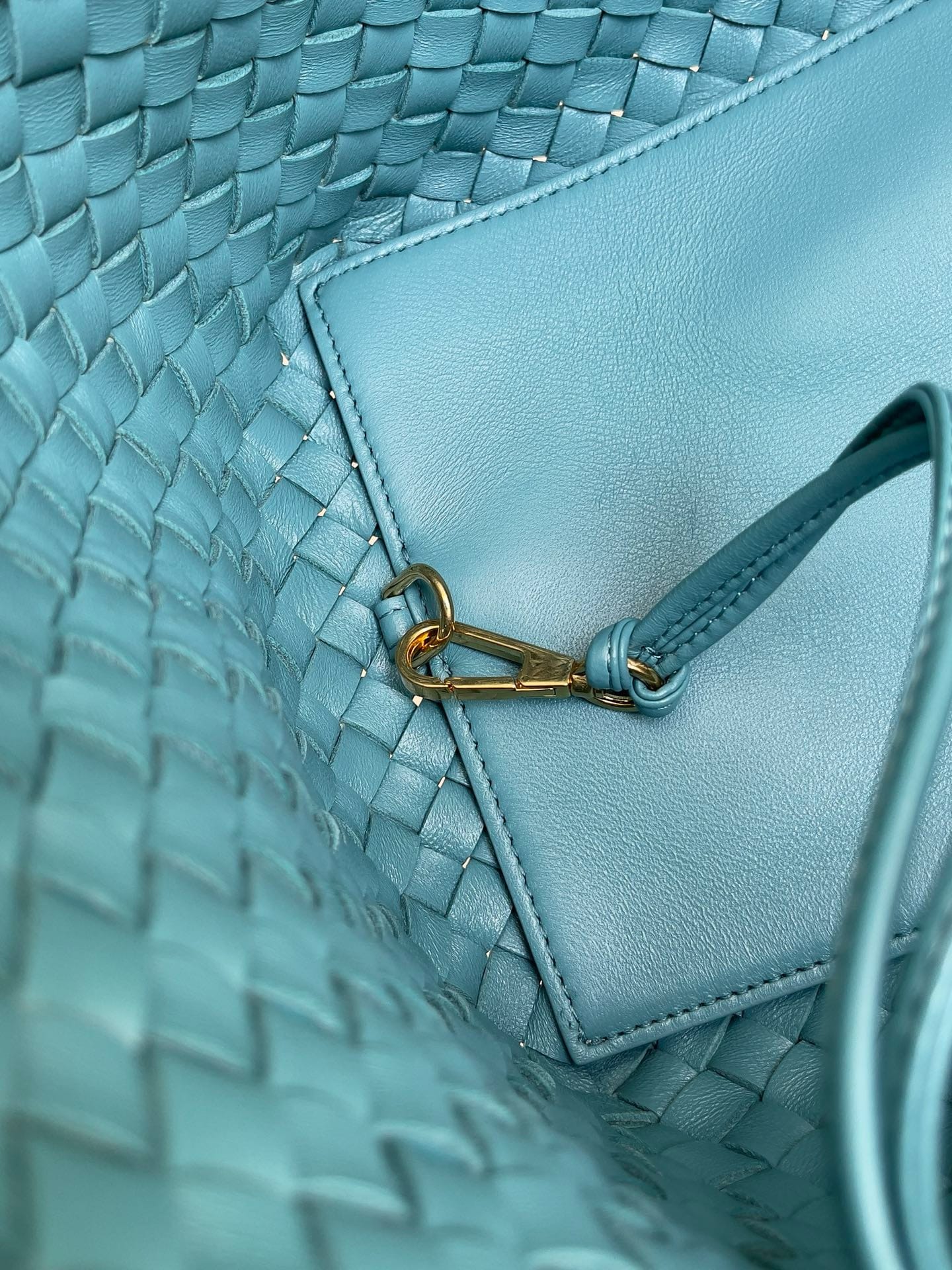 Cabat 48cm Bottega Veneta 608810.24