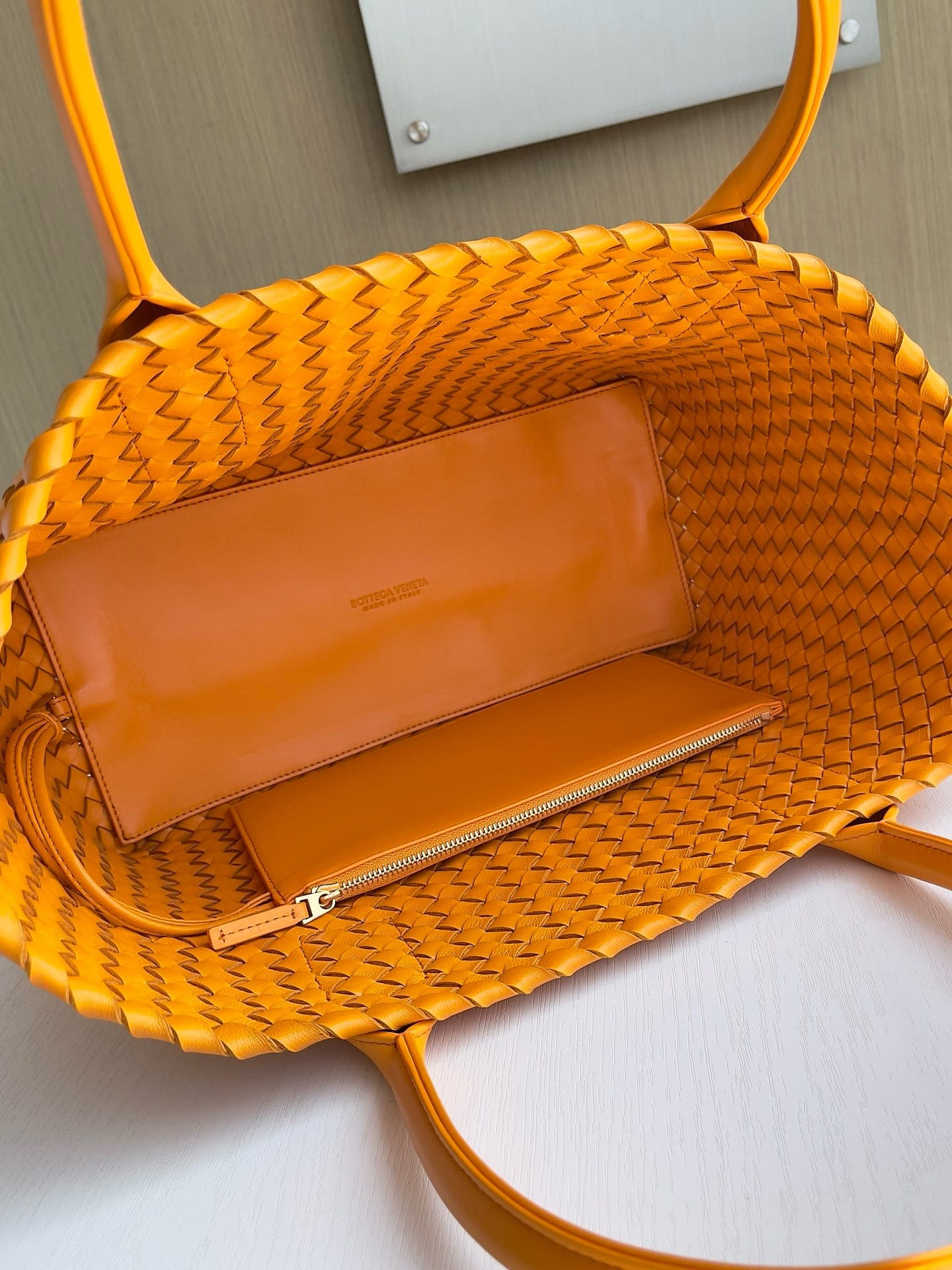 Cabat 48cm Bottega Veneta 608810.25