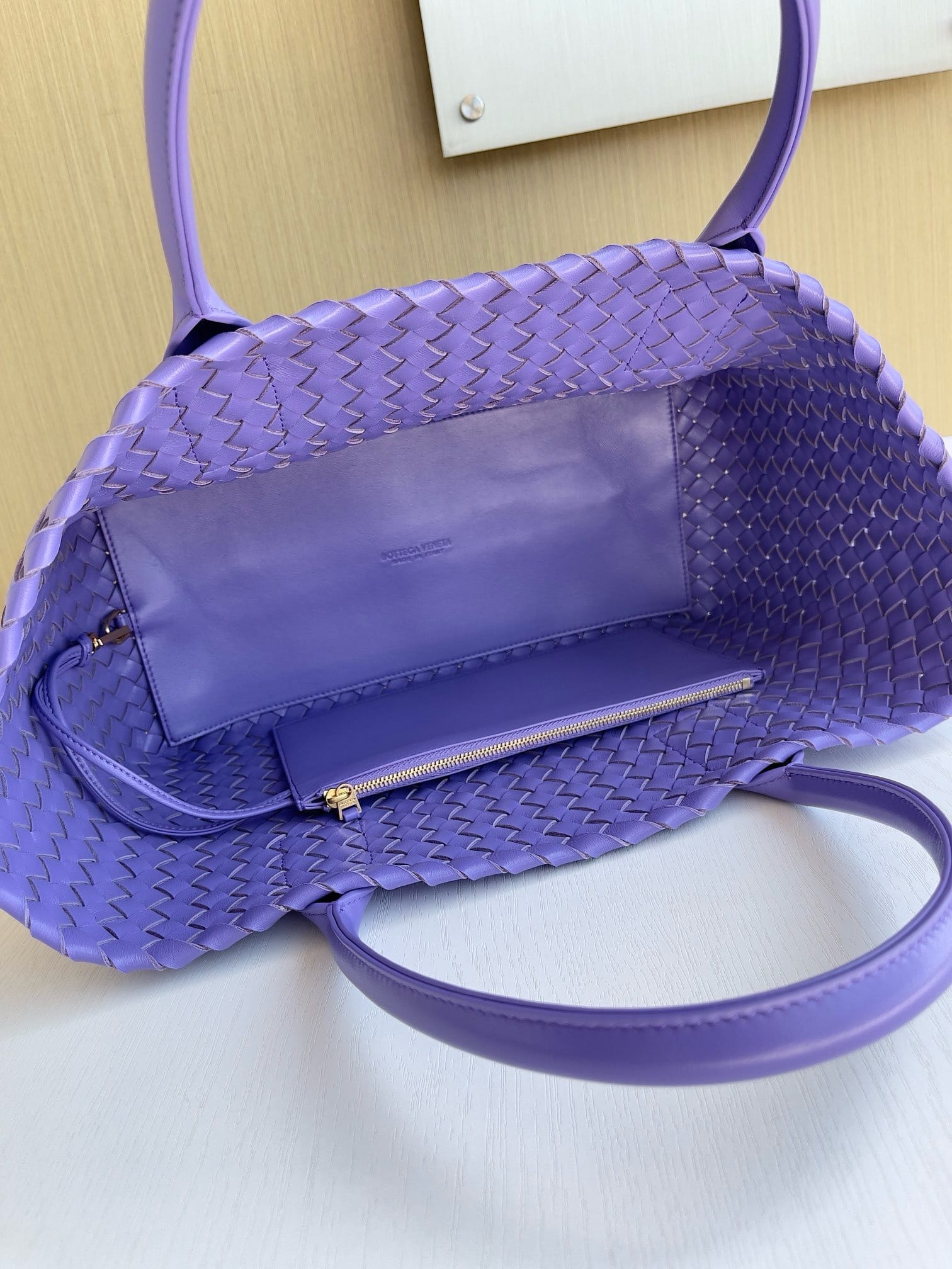 Cabat 48cm Bottega Veneta 608810.27