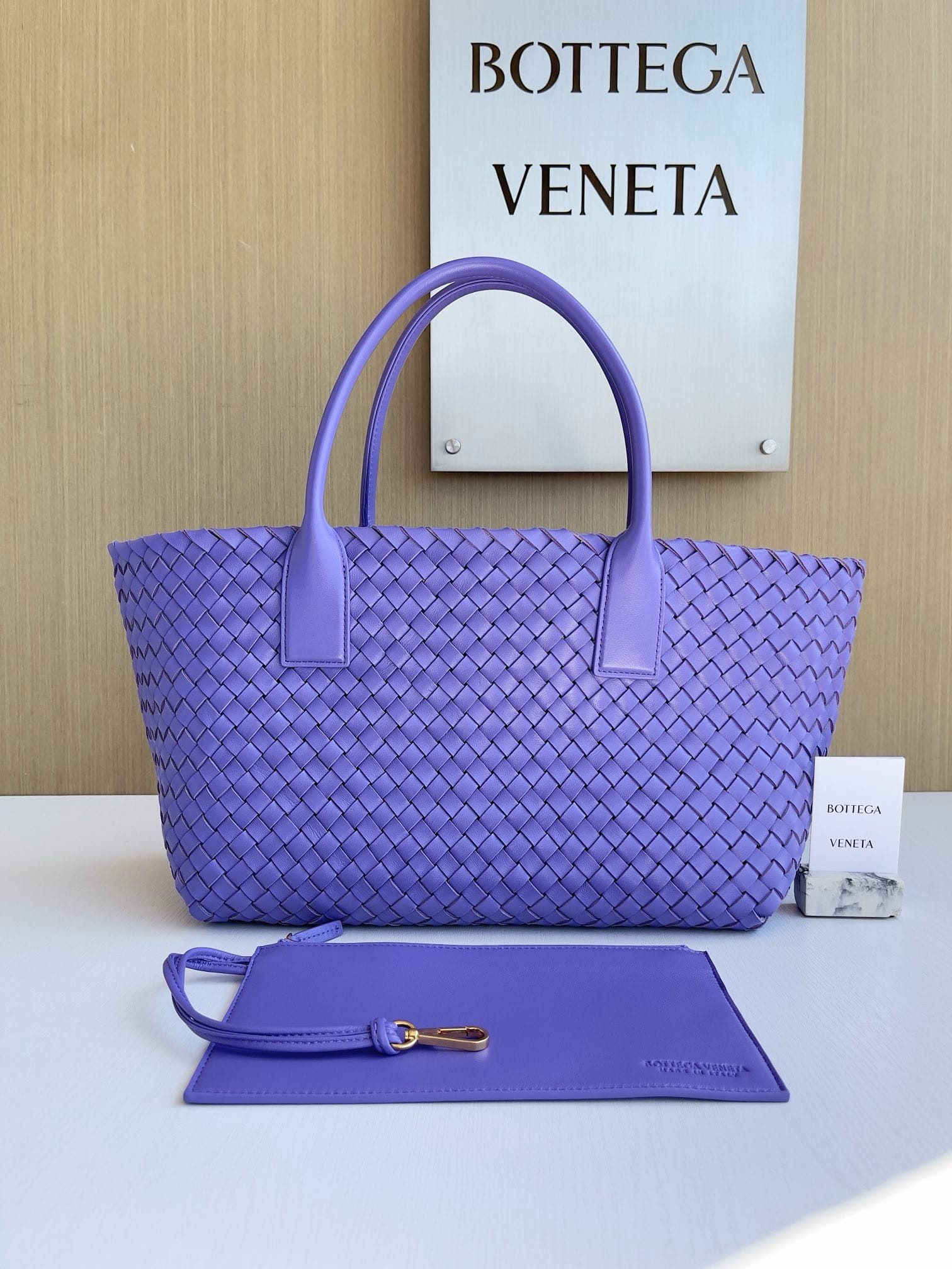 Cabat 48cm Bottega Veneta 608810.27