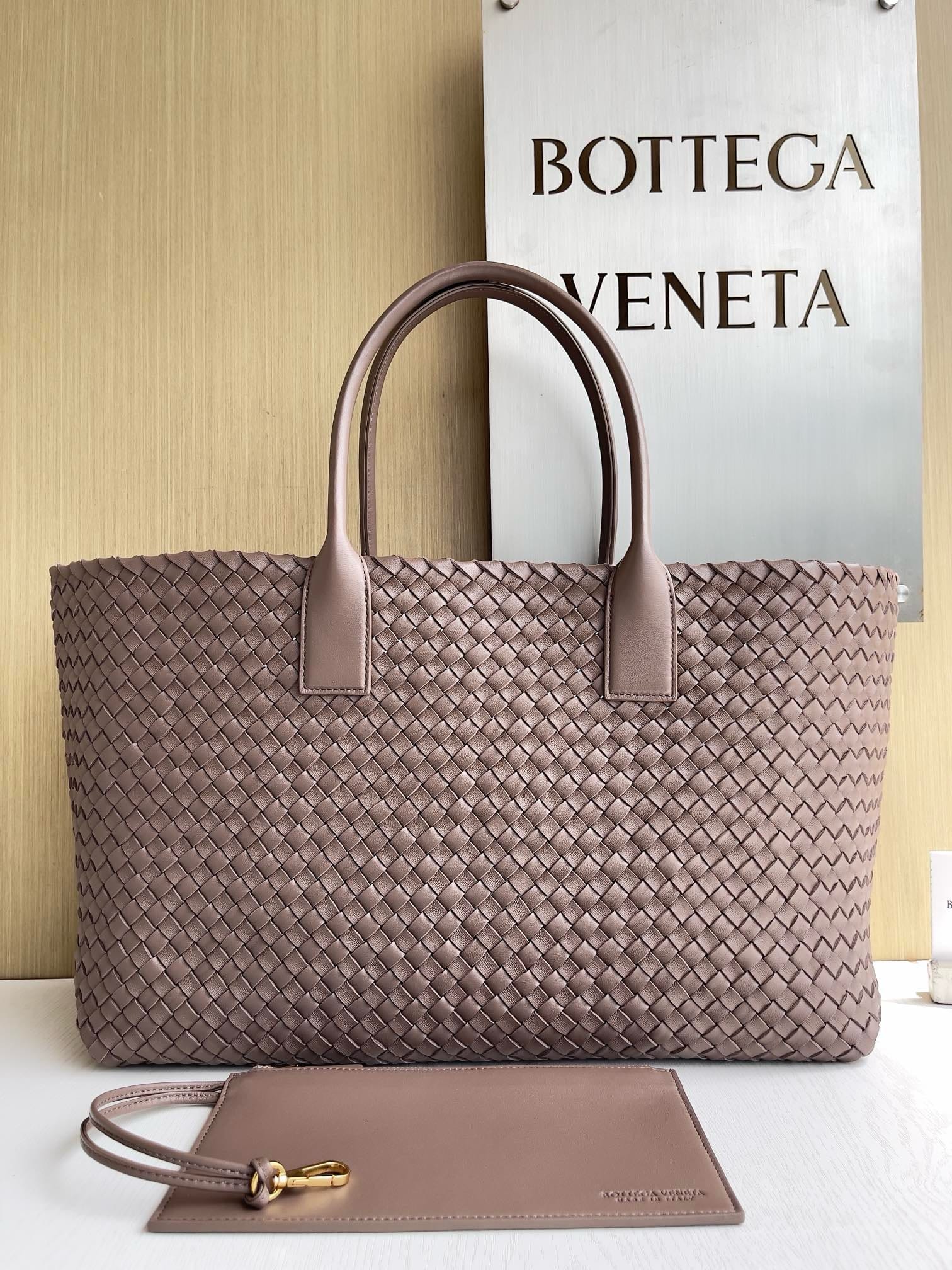 Cabat 51cm Bottega Veneta 608811.8