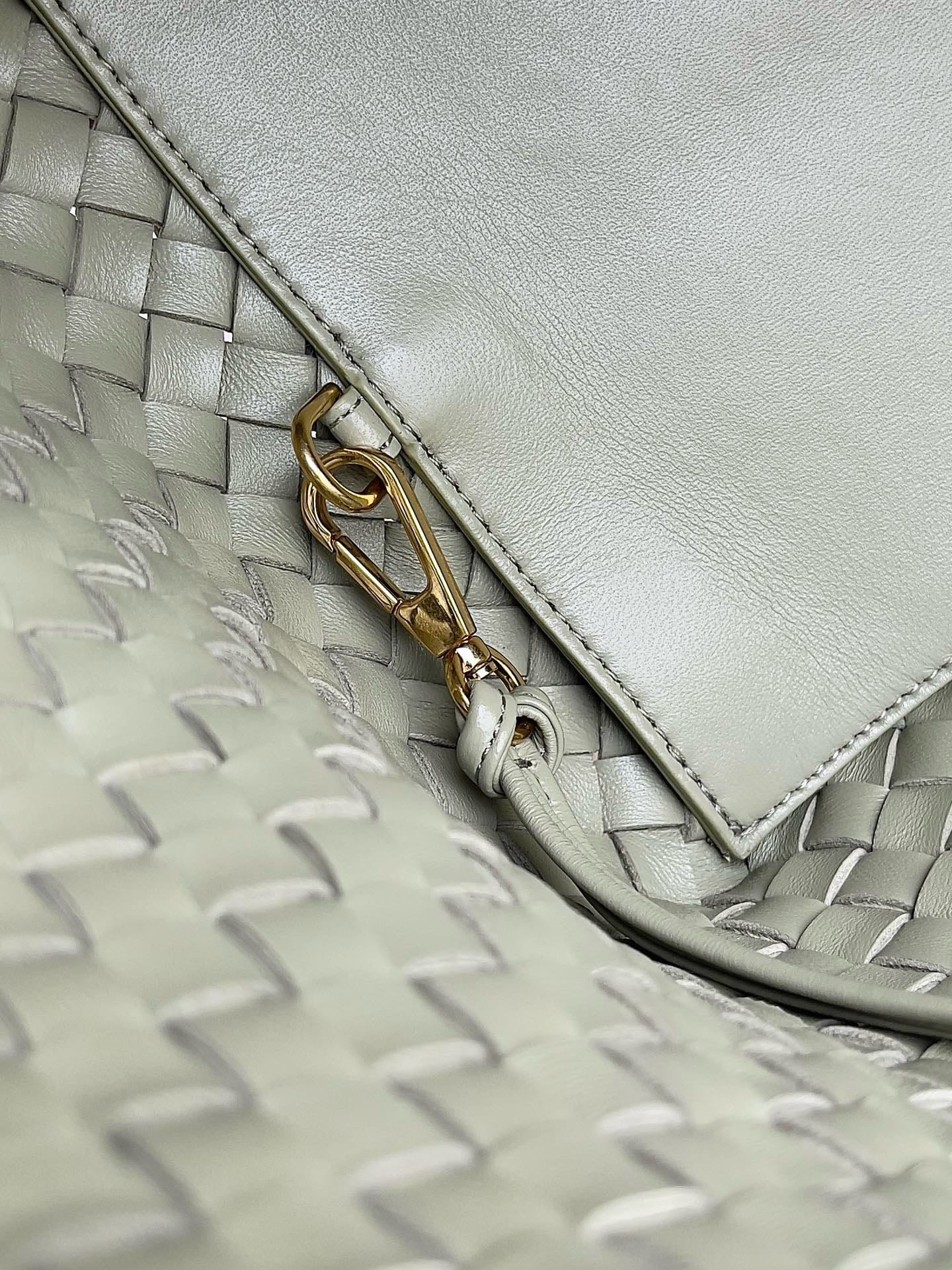 Cabat 51cm Bottega Veneta 608811.13