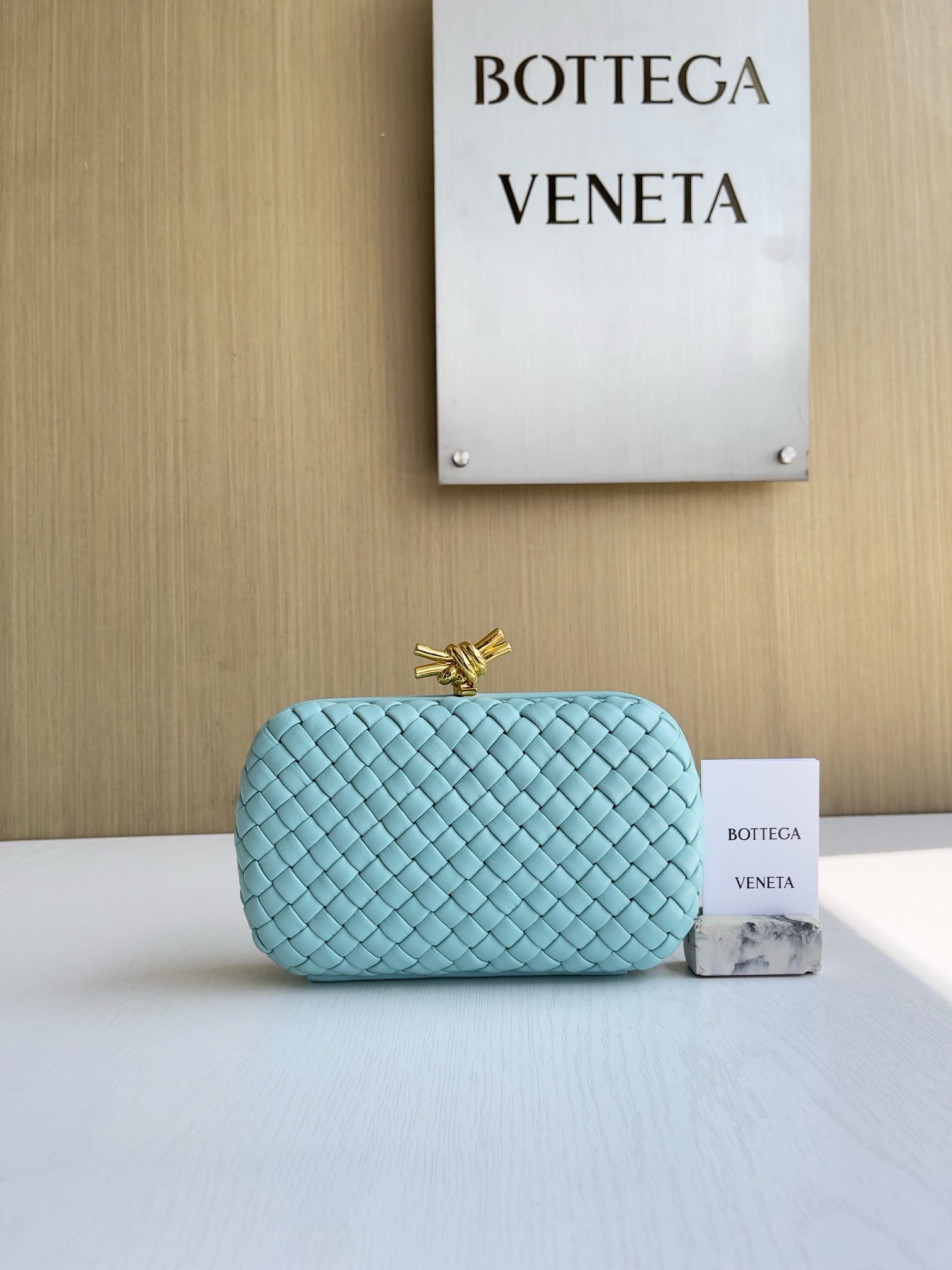 Knot Bottega Veneta 717622.21