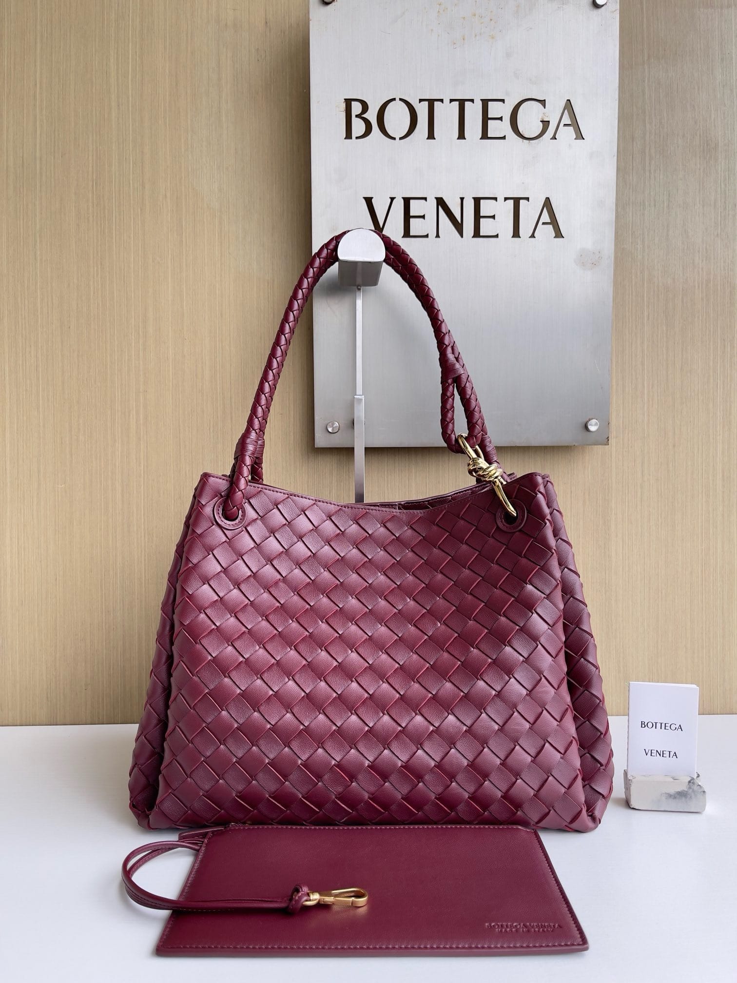 Parachute 30cm Bottega Veneta 796571.11