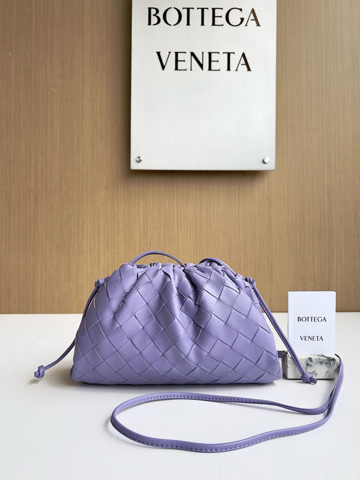 Pouch Bottega Veneta 585822.1
