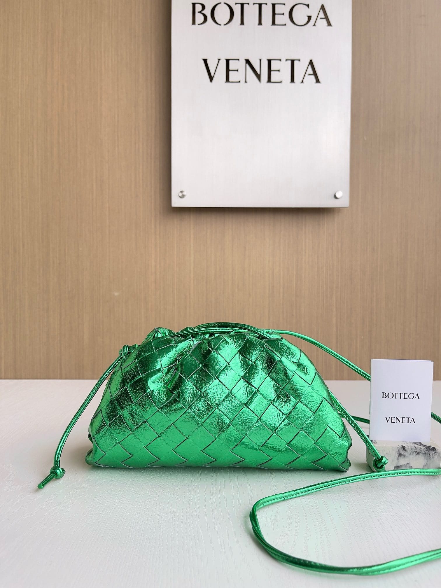 Pouch Bottega Veneta 585822.8