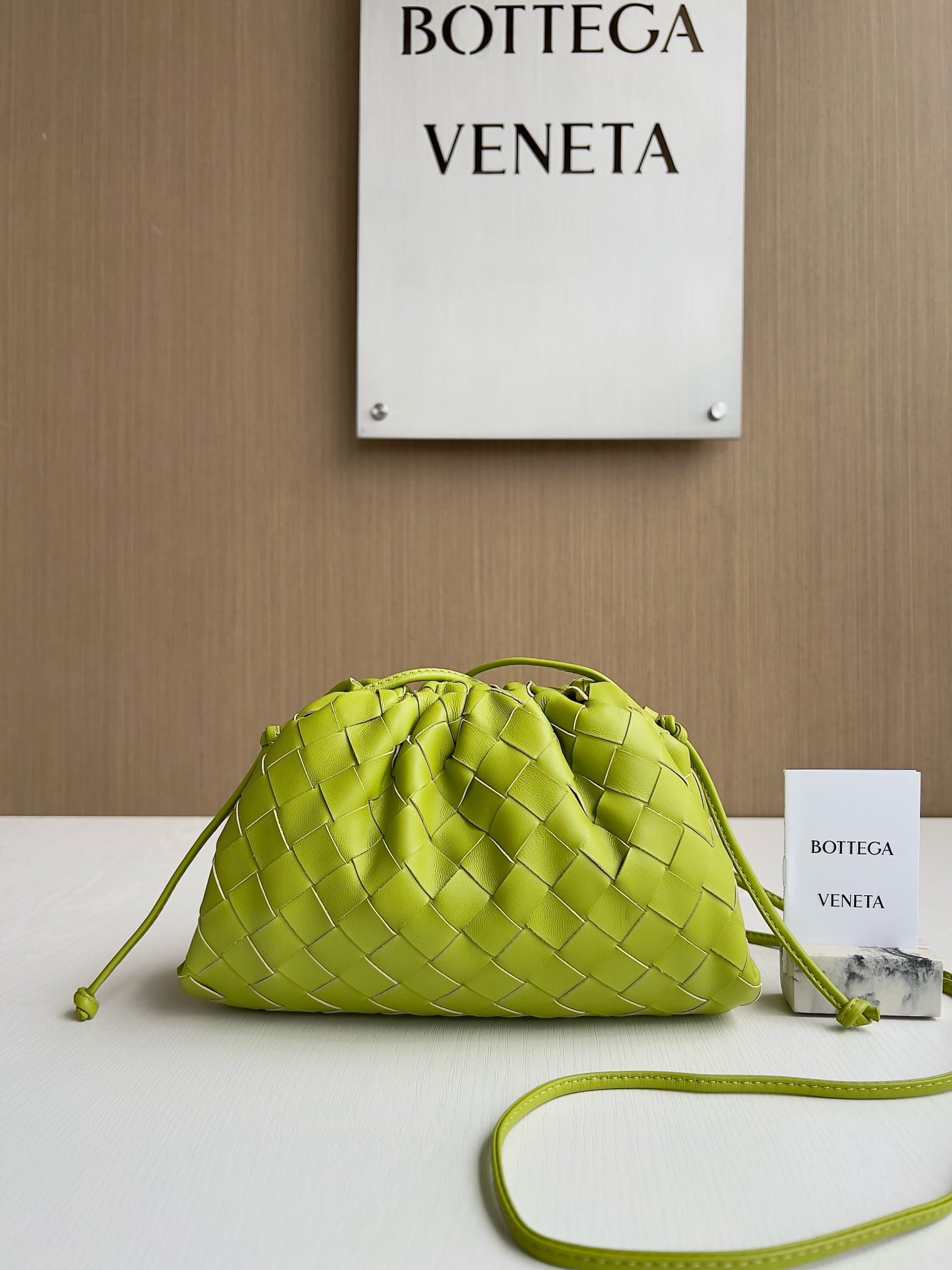 Pouch Bottega Veneta 585822.29